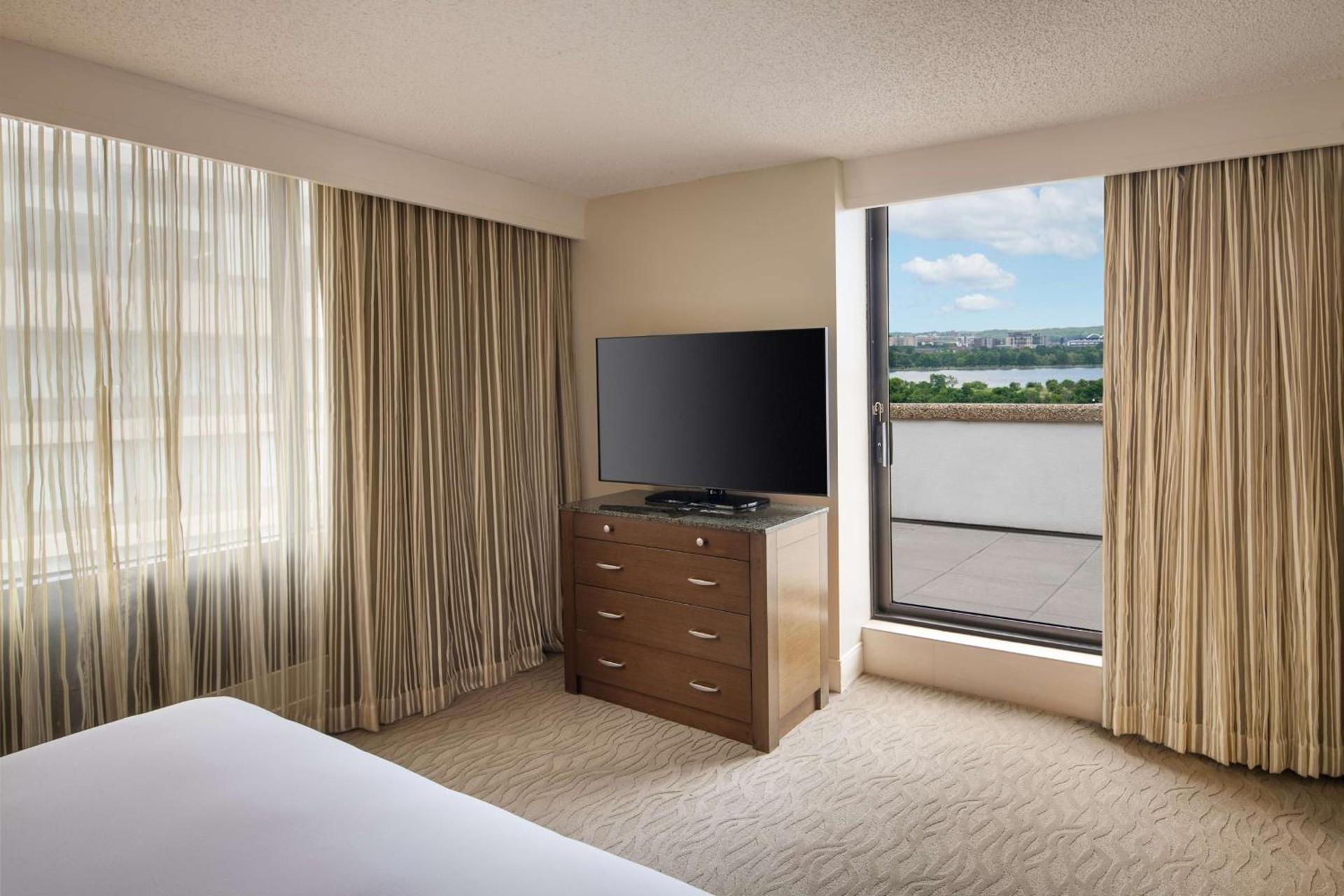 DoubleTree by Hilton Washington DC – Crystal City photo 66