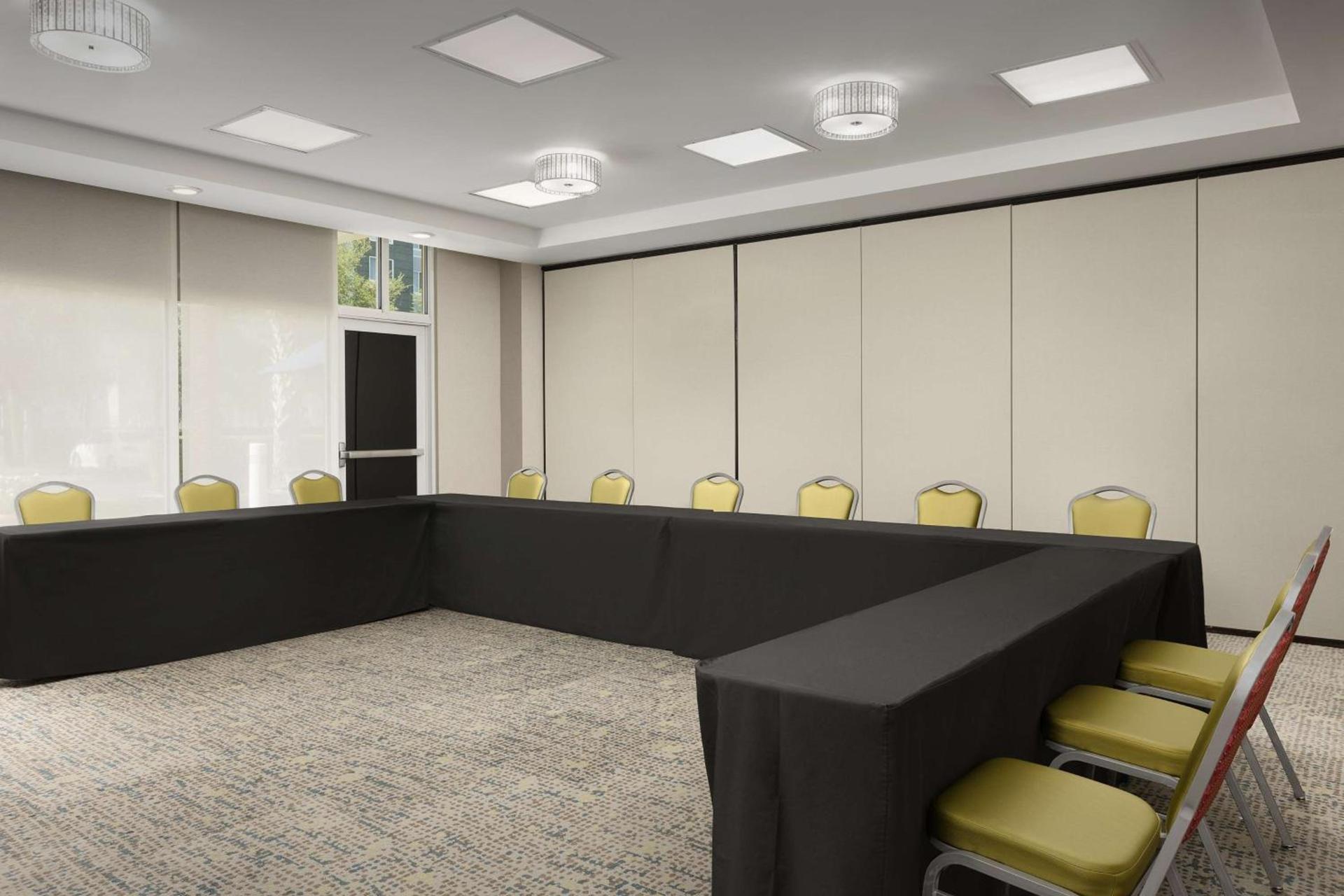 Hampton Inn & Suites Orlando North Altamonte Springs photo 42
