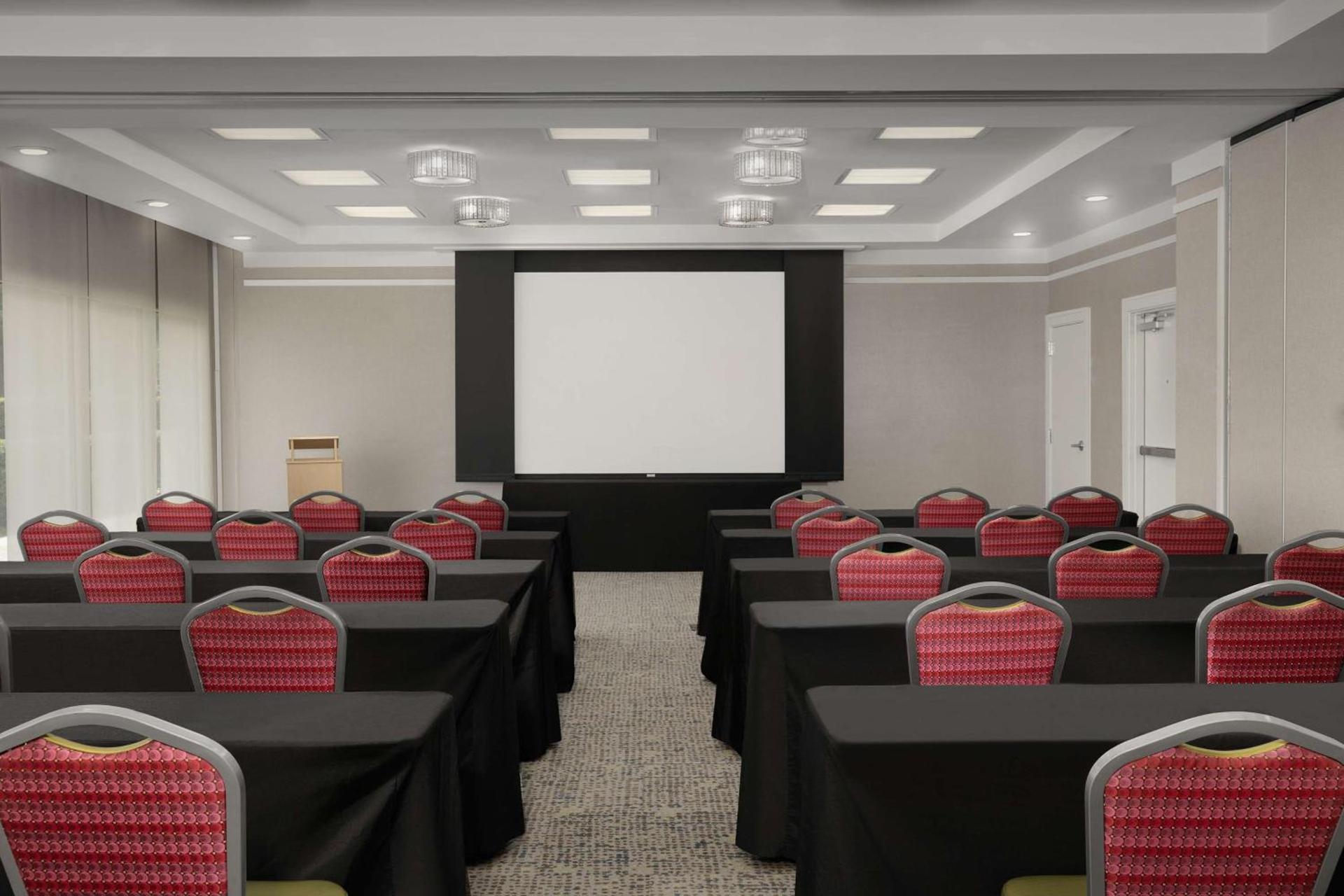Hampton Inn & Suites Orlando North Altamonte Springs photo 40