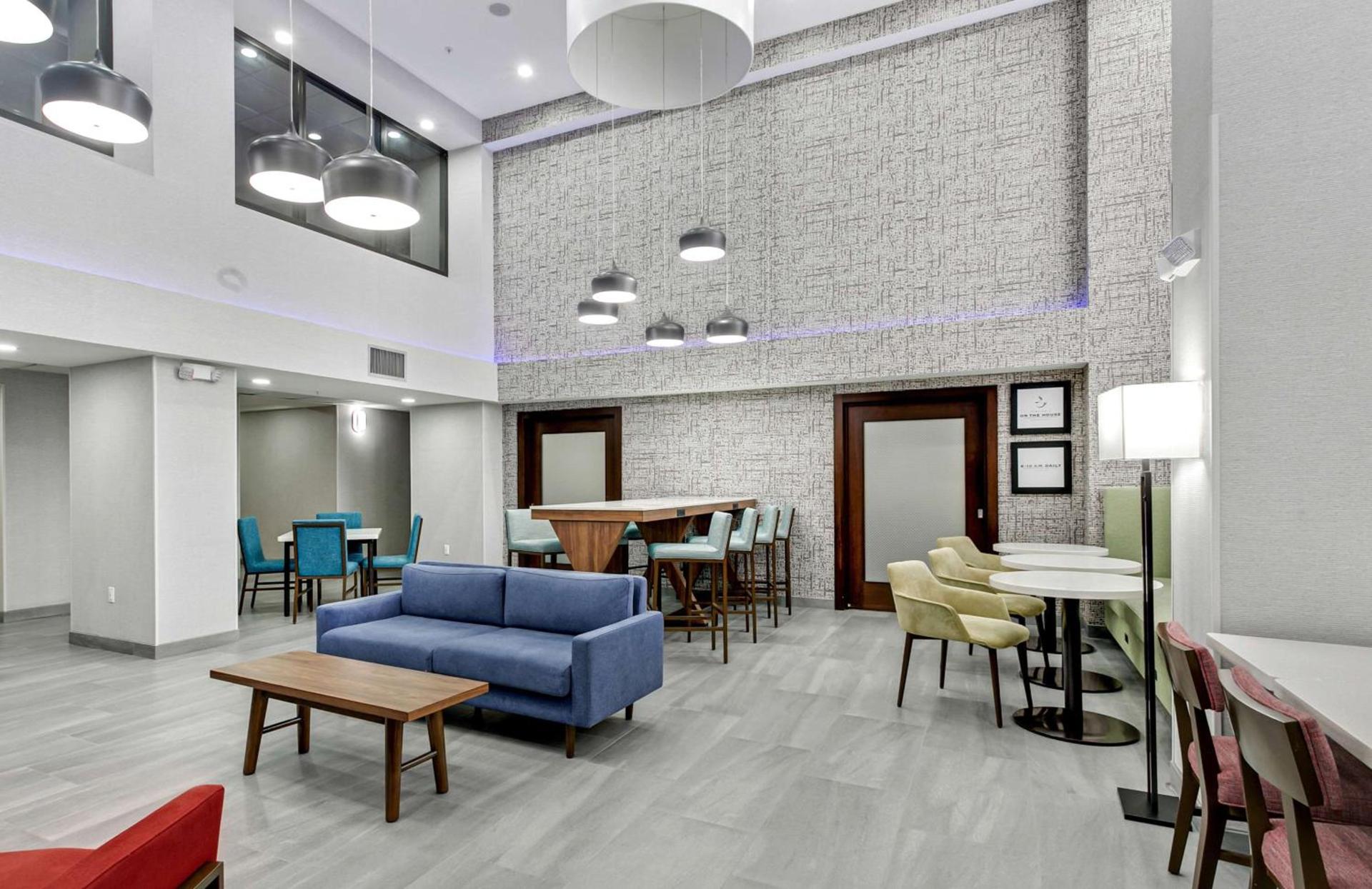 Hampton Inn Houston-Pearland, TX photo 58
