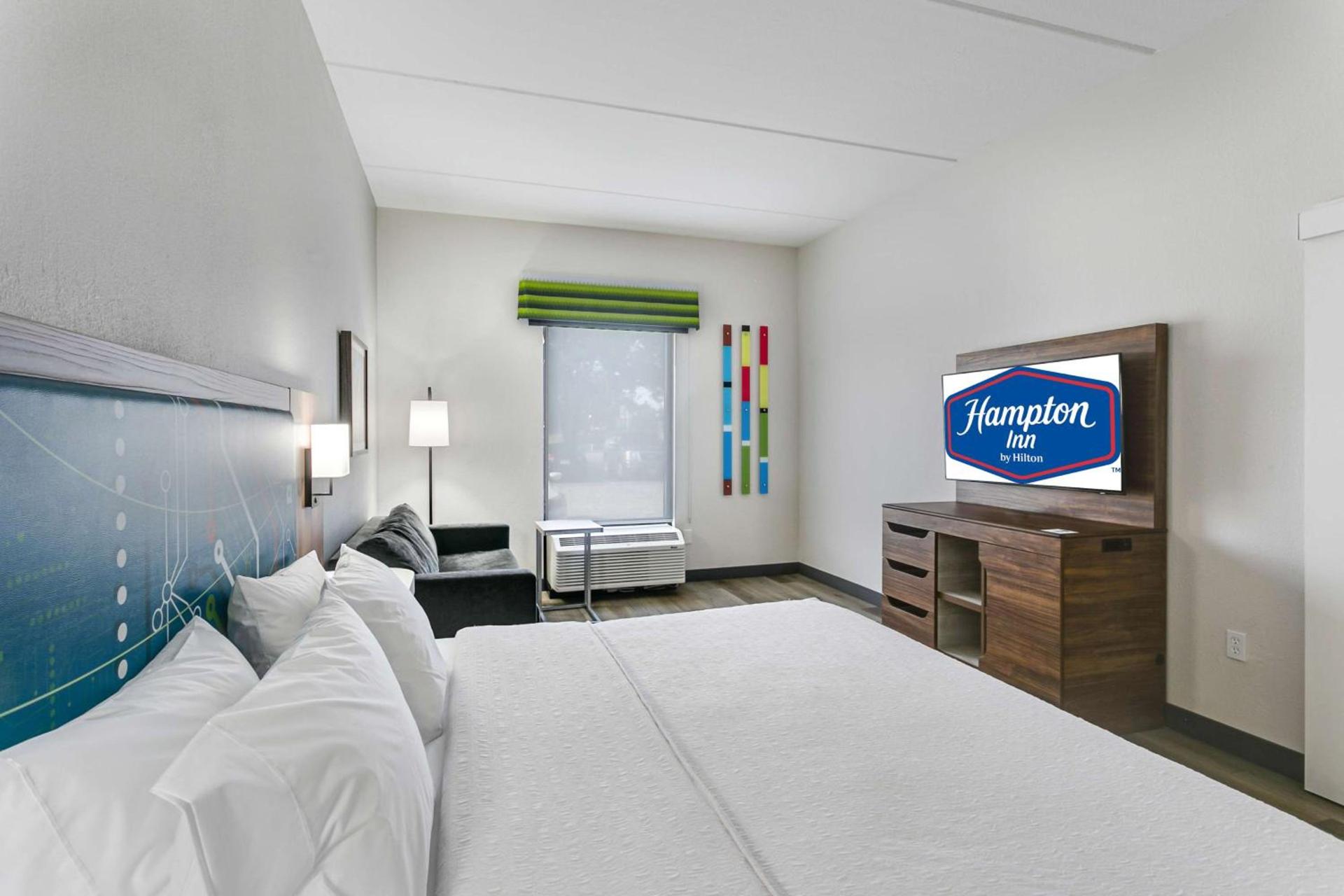 Hampton Inn Houston-Pearland, TX photo 45