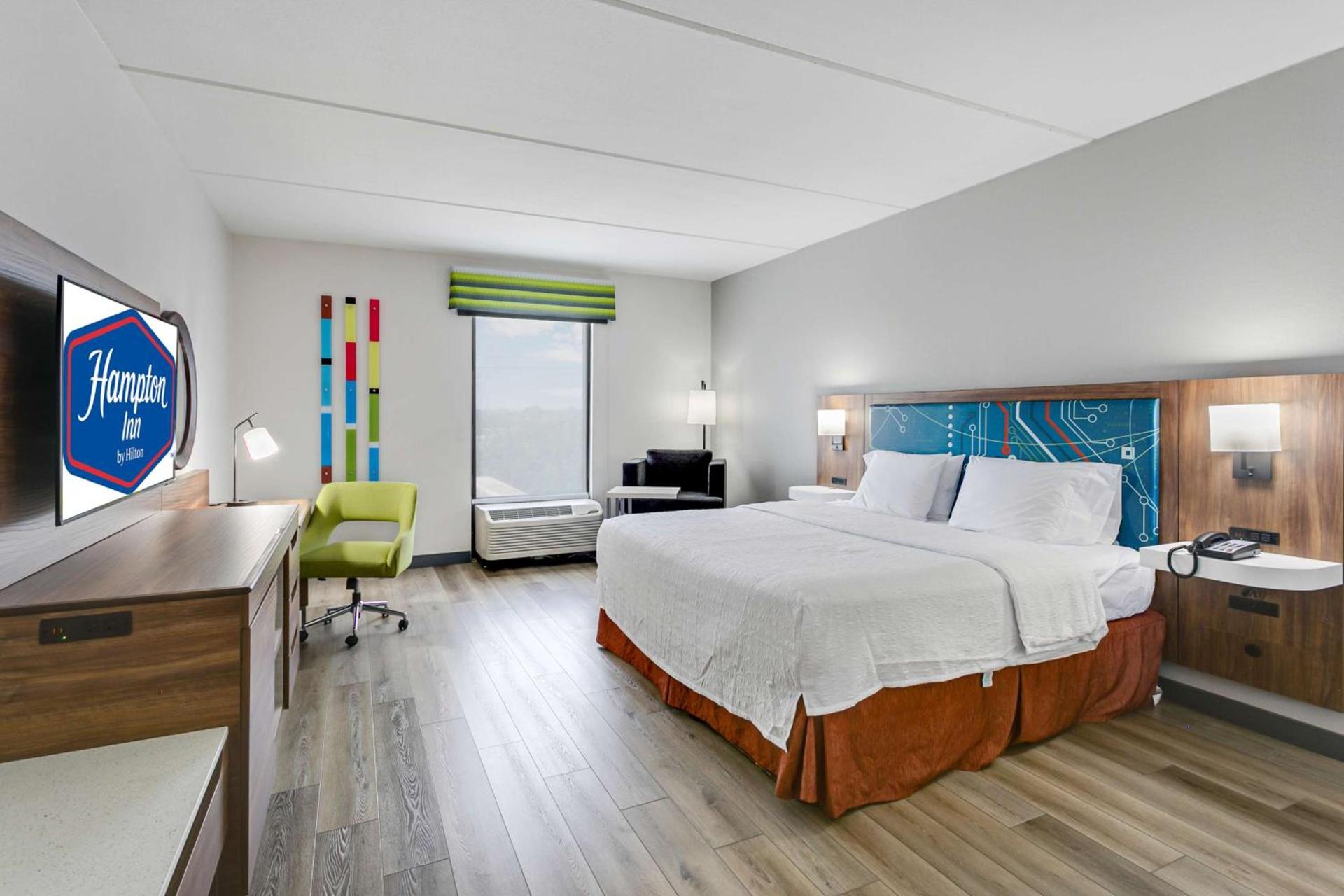 Hampton Inn Houston-Pearland, TX photo 56