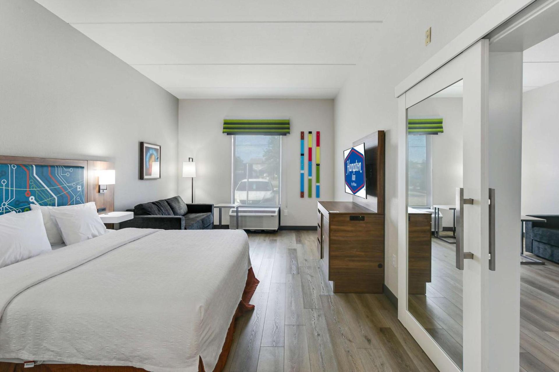 Hampton Inn Houston-Pearland, TX photo 27