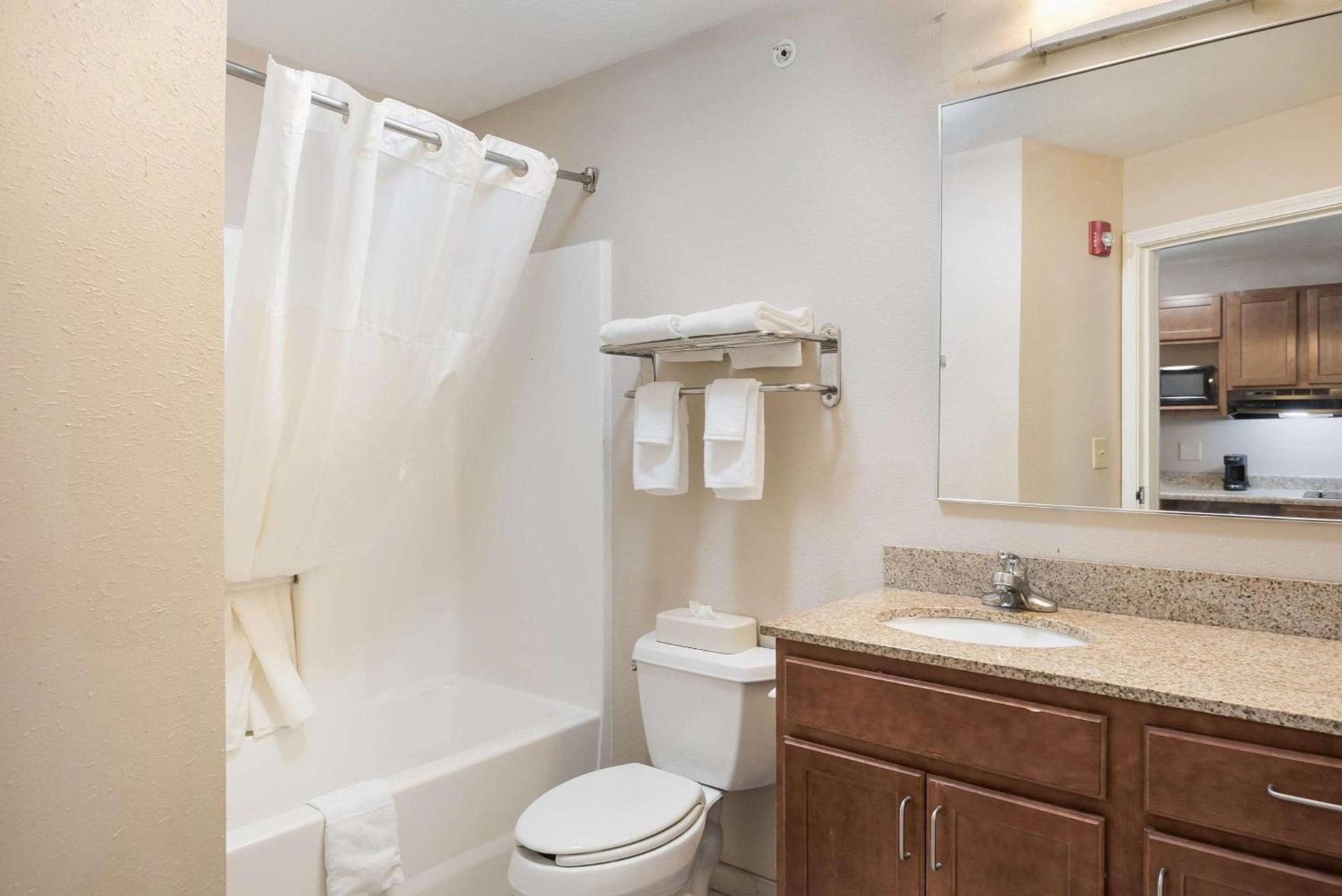 Suburban Studios Waterloo photo 17