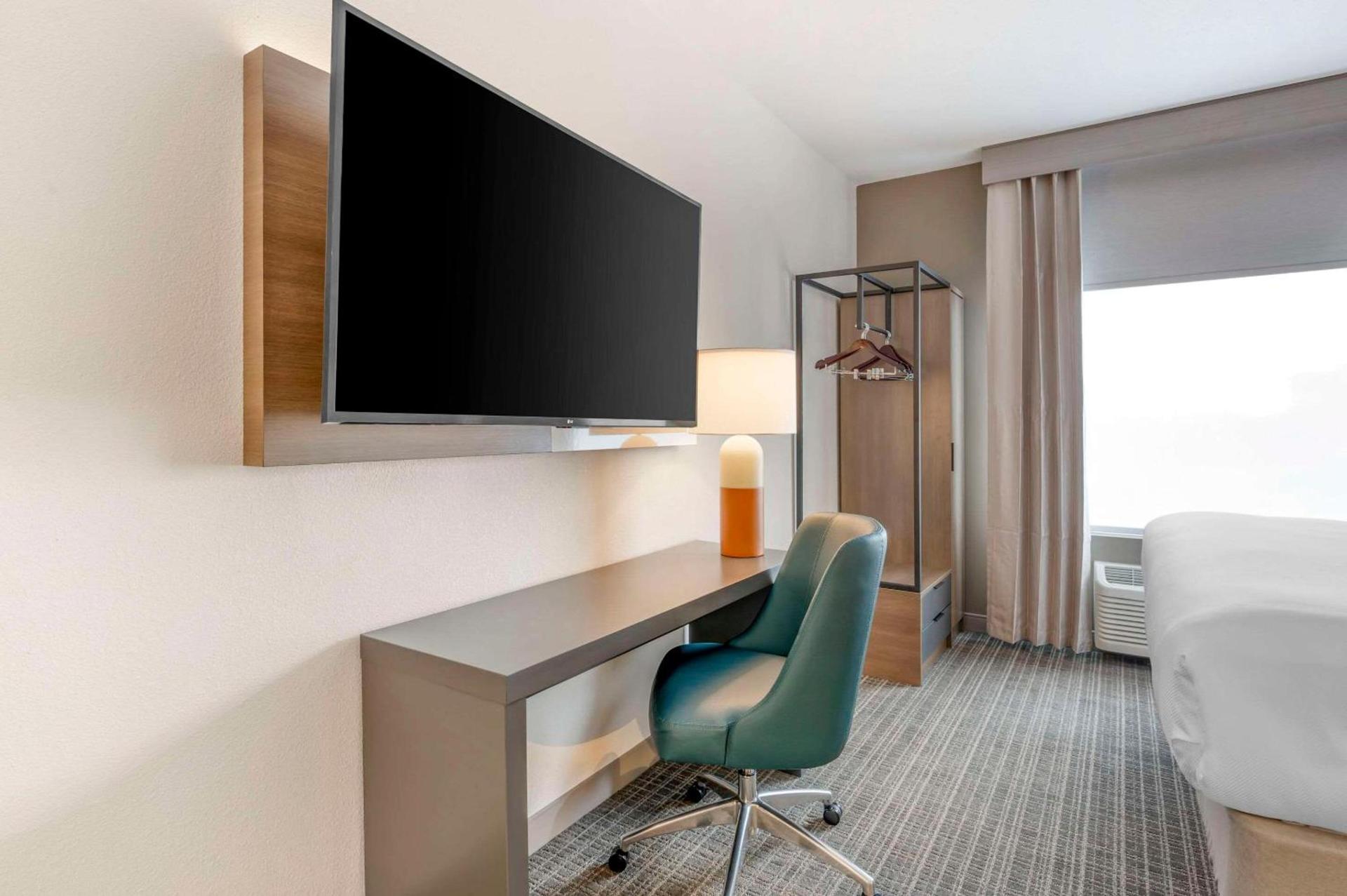 Comfort Suites Fort Wayne - Southwest photo 7