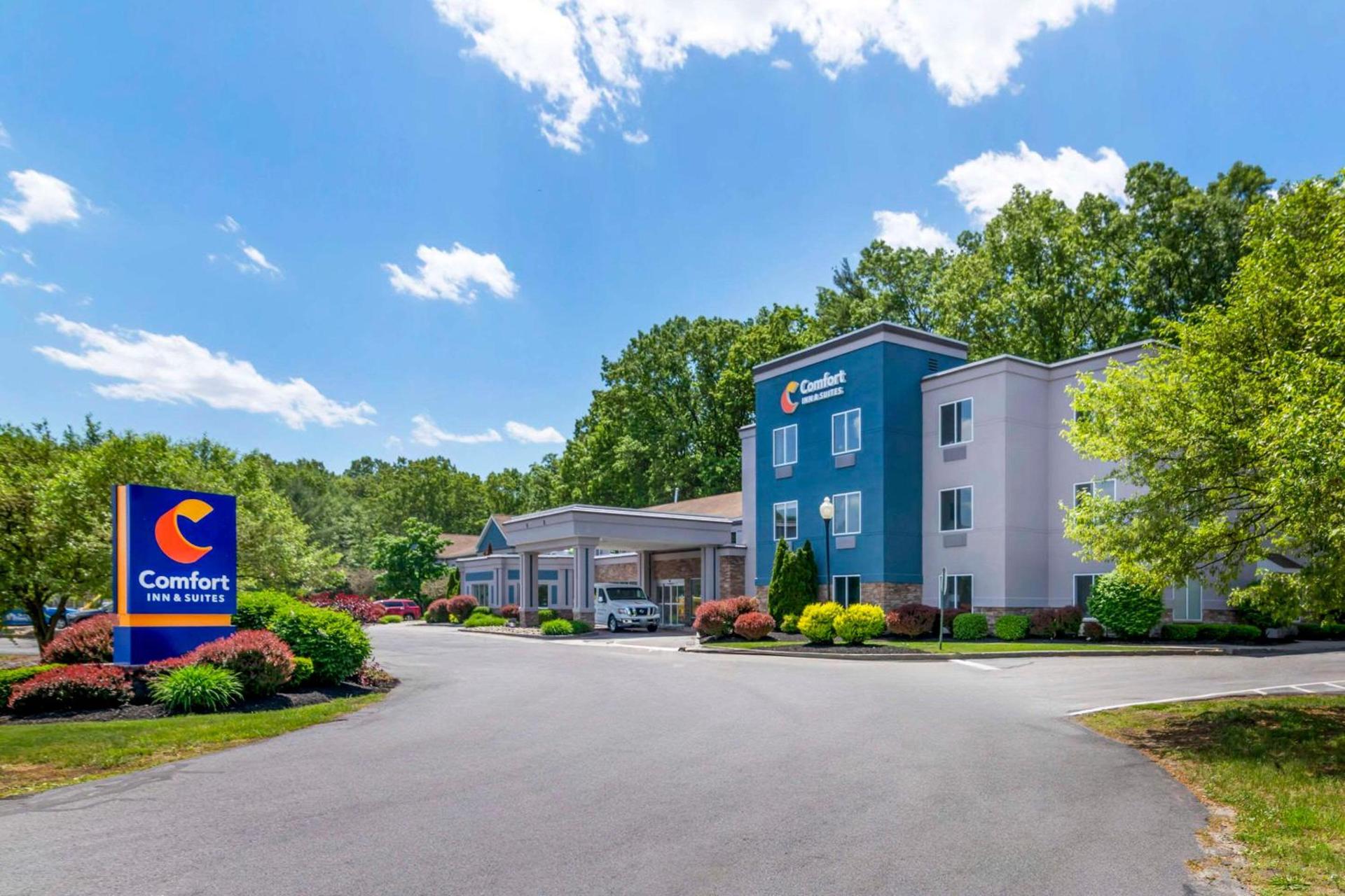 Comfort Inn & Suites Saratoga Springs photo 4