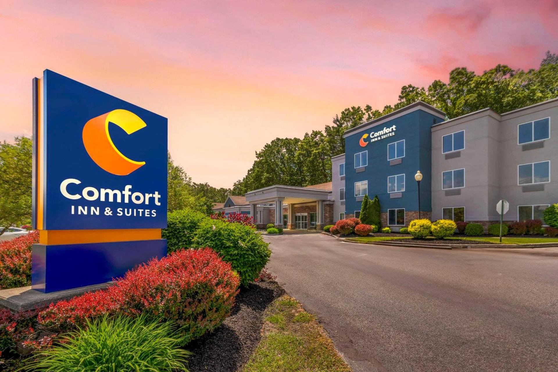 Comfort Inn & Suites Saratoga Springs photo 6