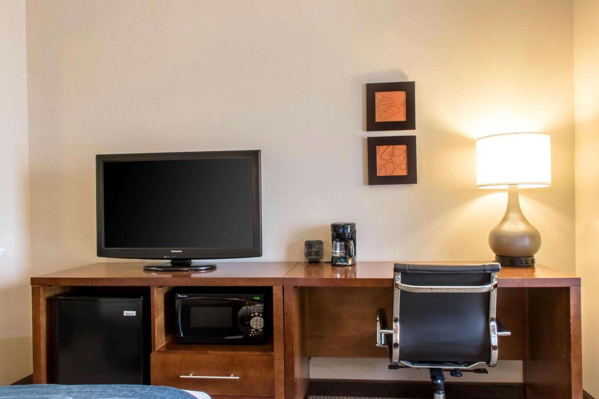 Comfort Suites Scranton near Montage Mountain photo 11