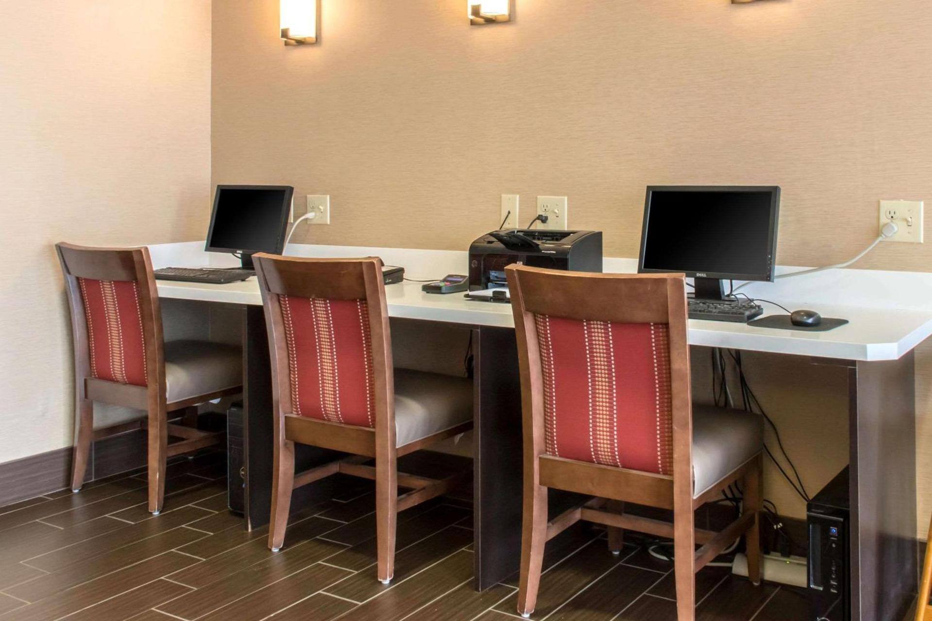 Comfort Suites Scranton near Montage Mountain photo 22