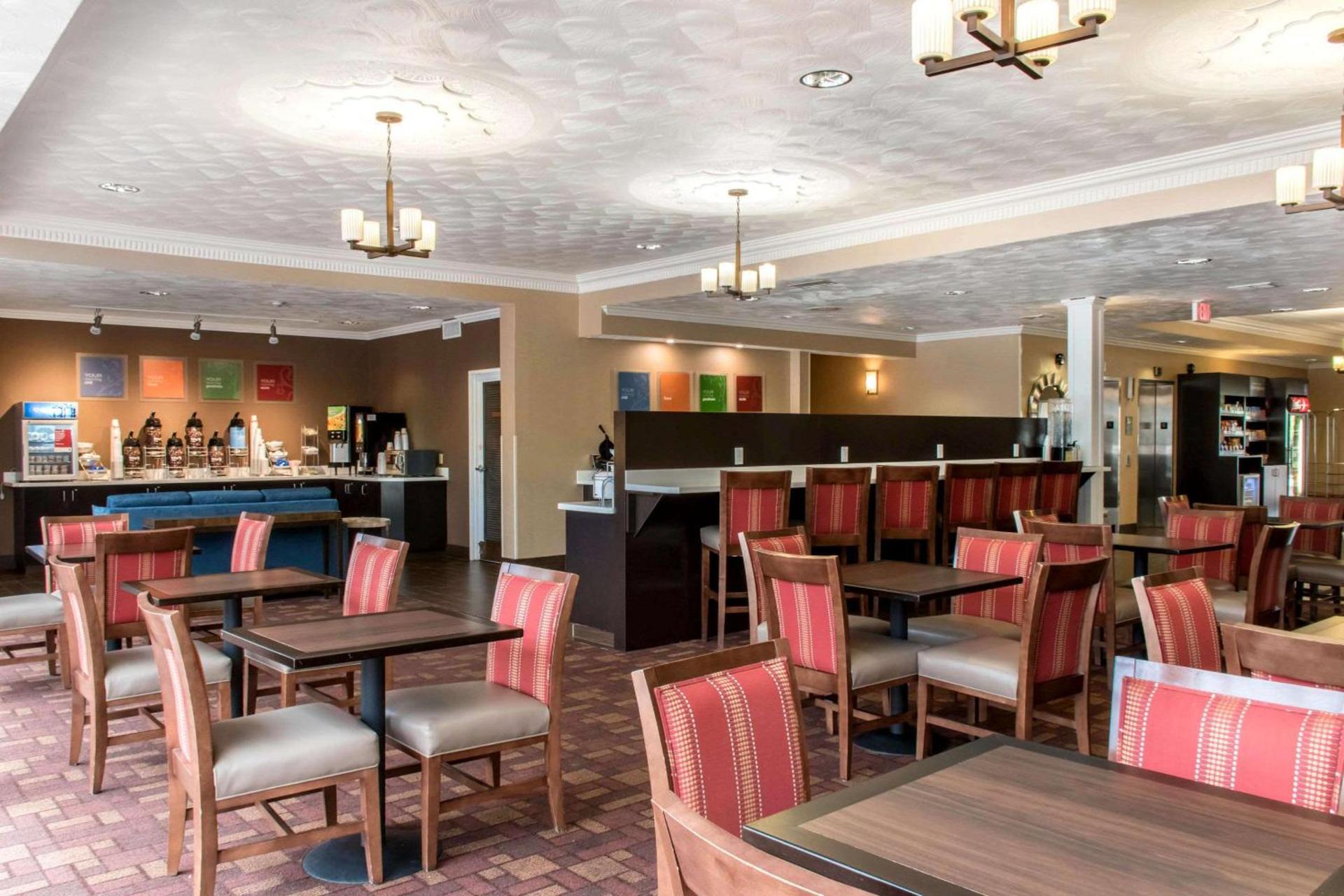 Comfort Suites Scranton near Montage Mountain photo 27