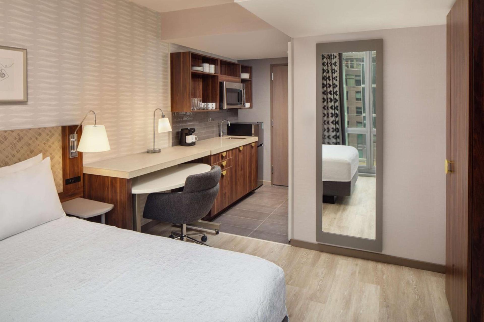 Home2 Suites By Hilton New York Times Square photo 3