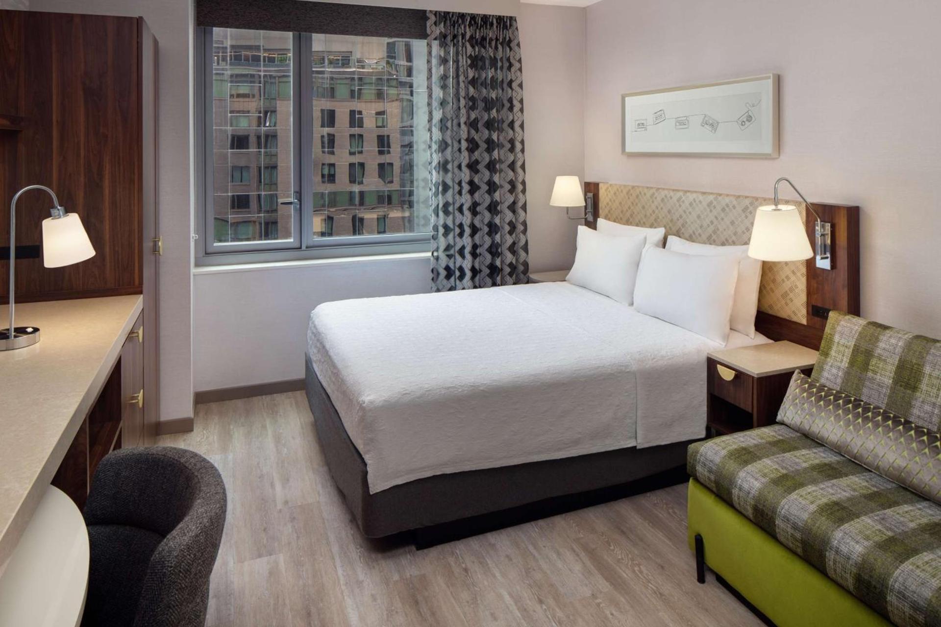 Home2 Suites By Hilton New York Times Square photo 5
