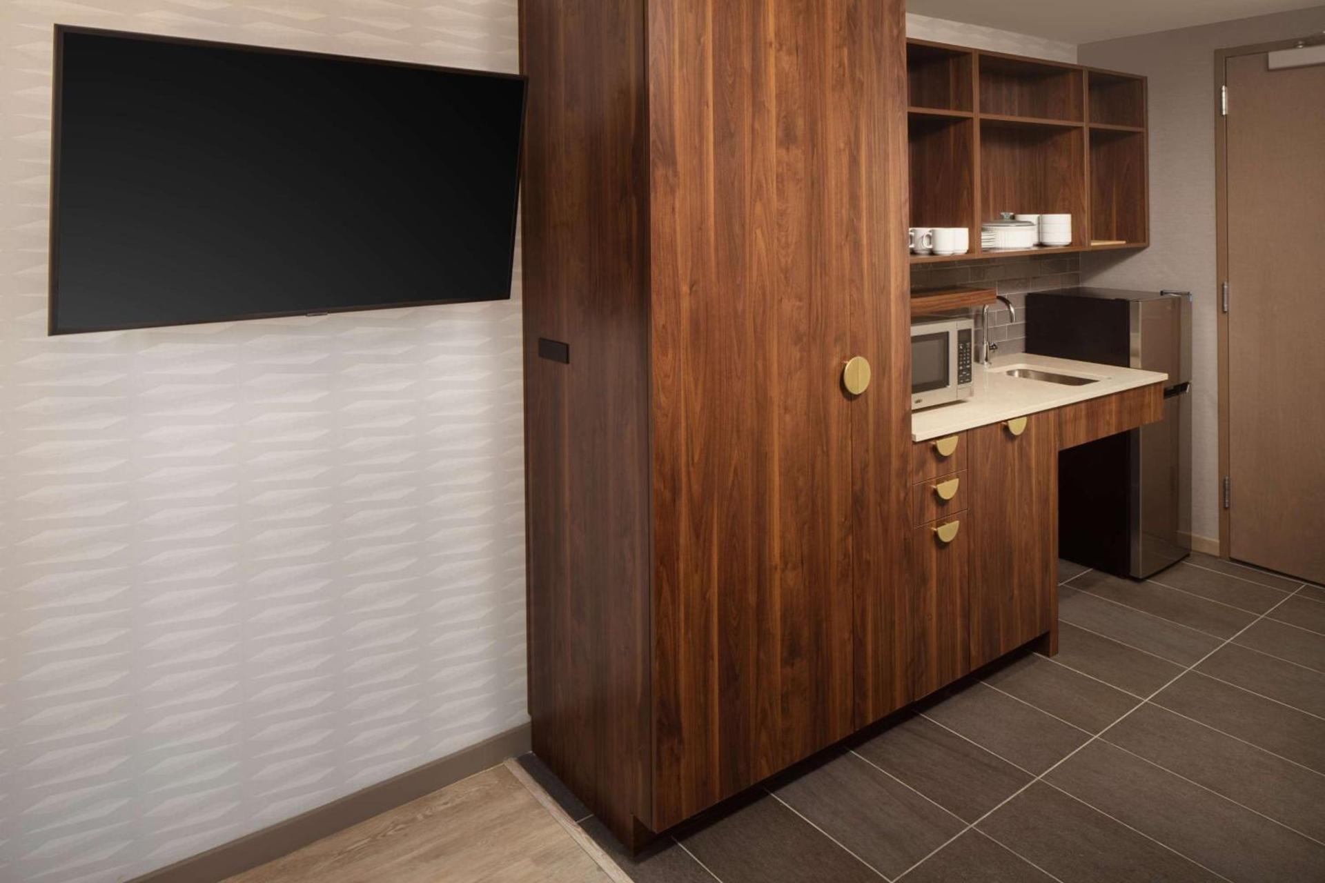 Home2 Suites By Hilton New York Times Square photo 7
