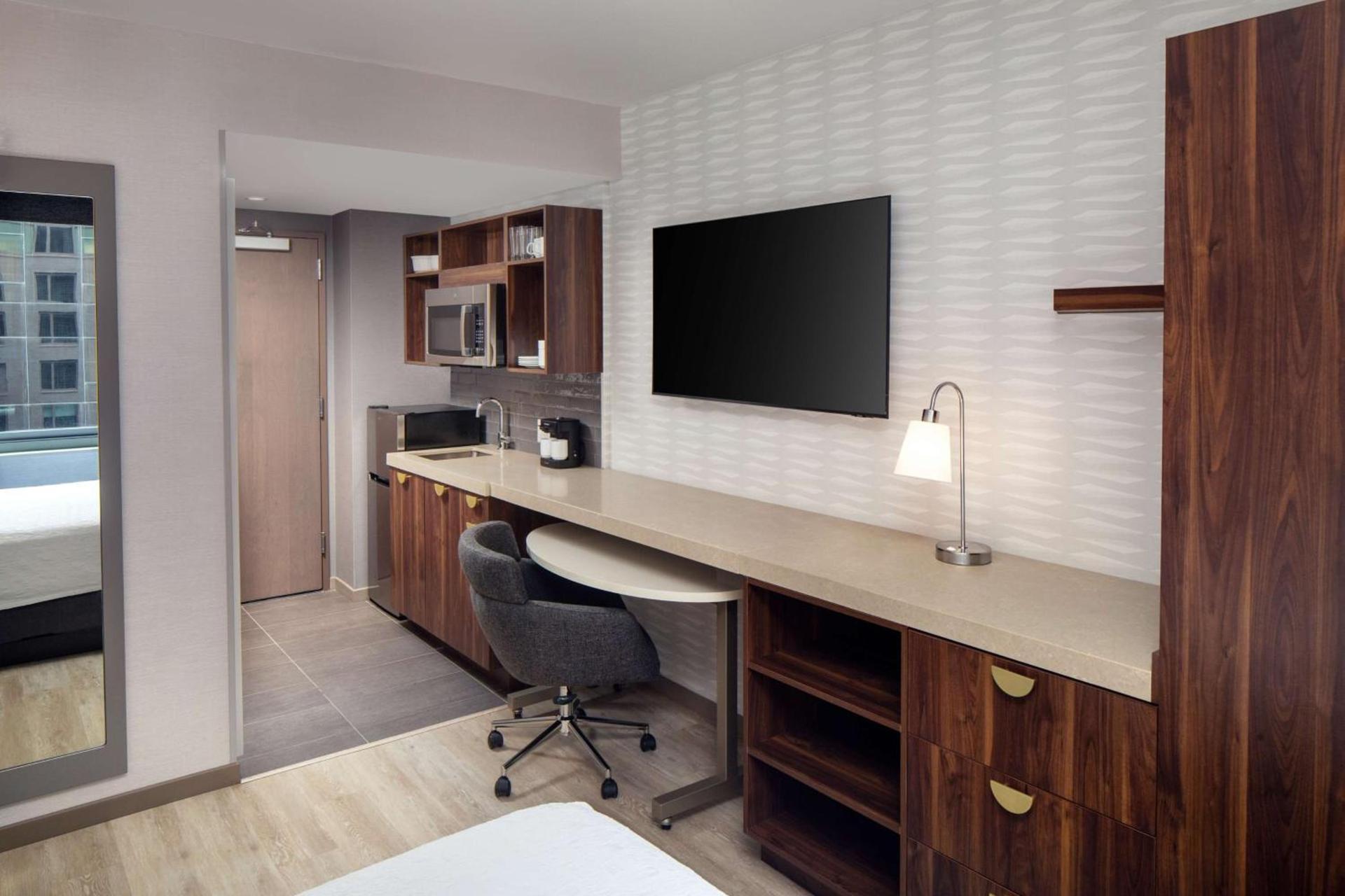Home2 Suites By Hilton New York Times Square photo 9