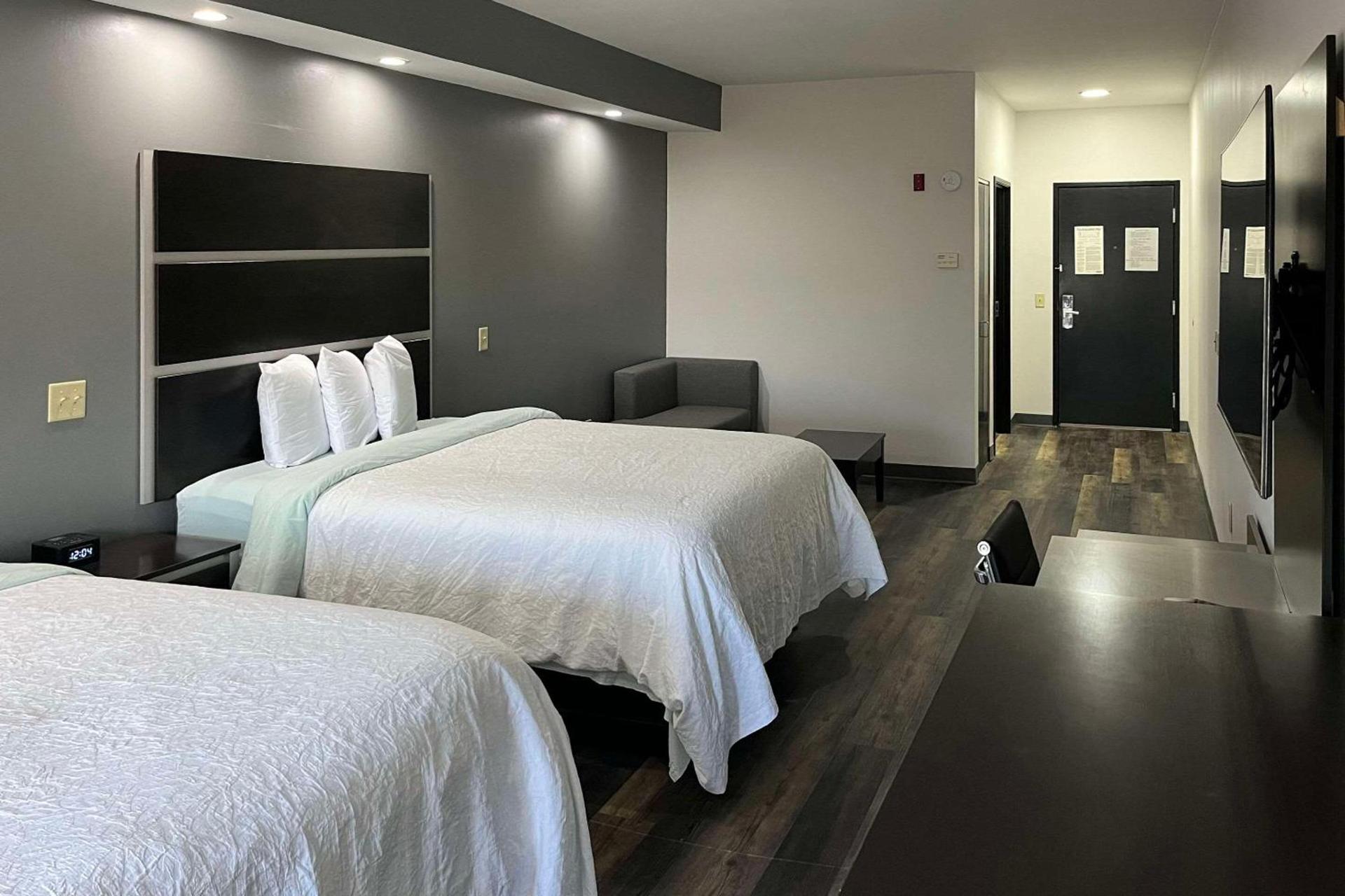 Sonesta Essential Savannah photo 18