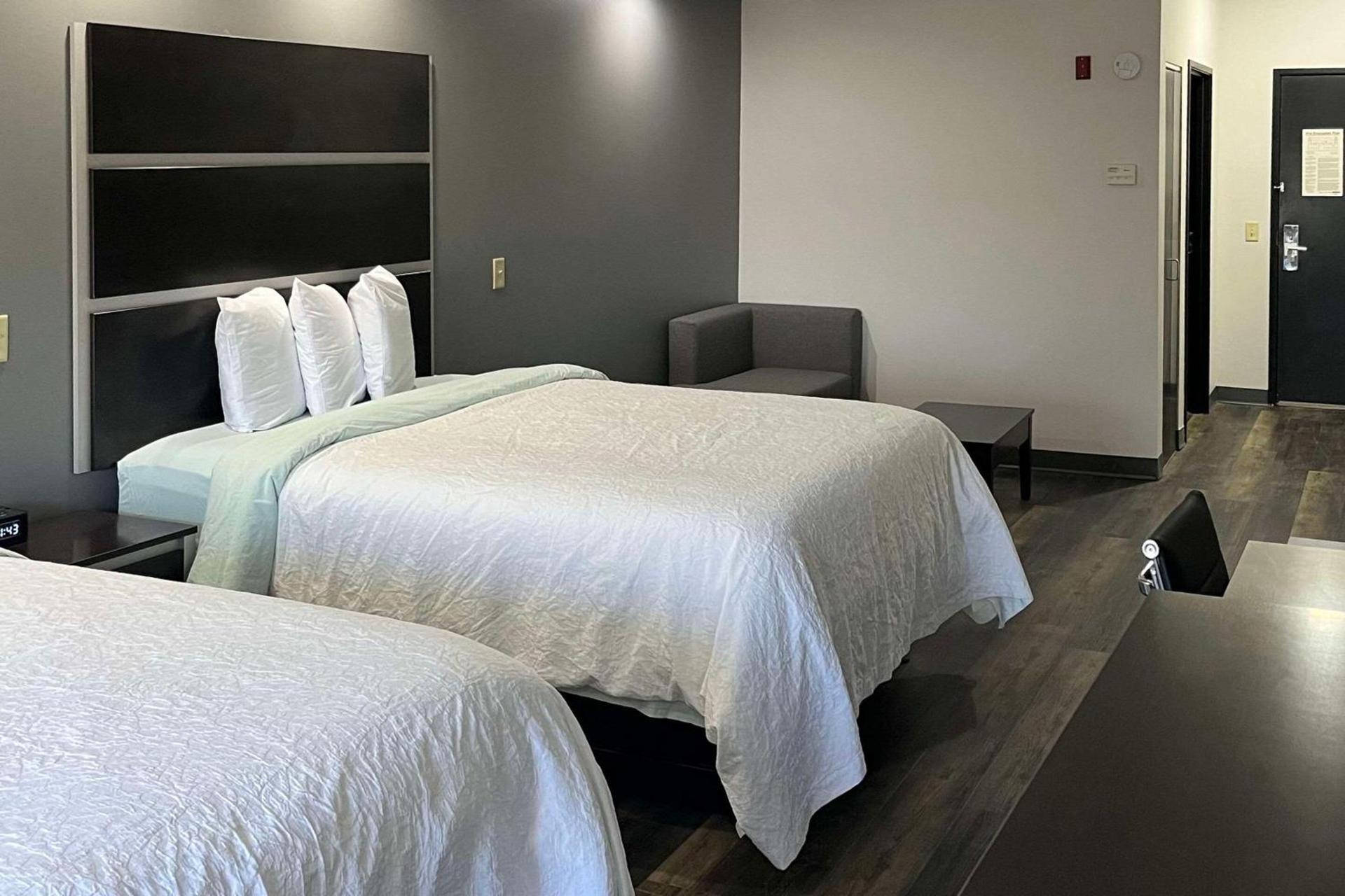 Sonesta Essential Savannah photo 16