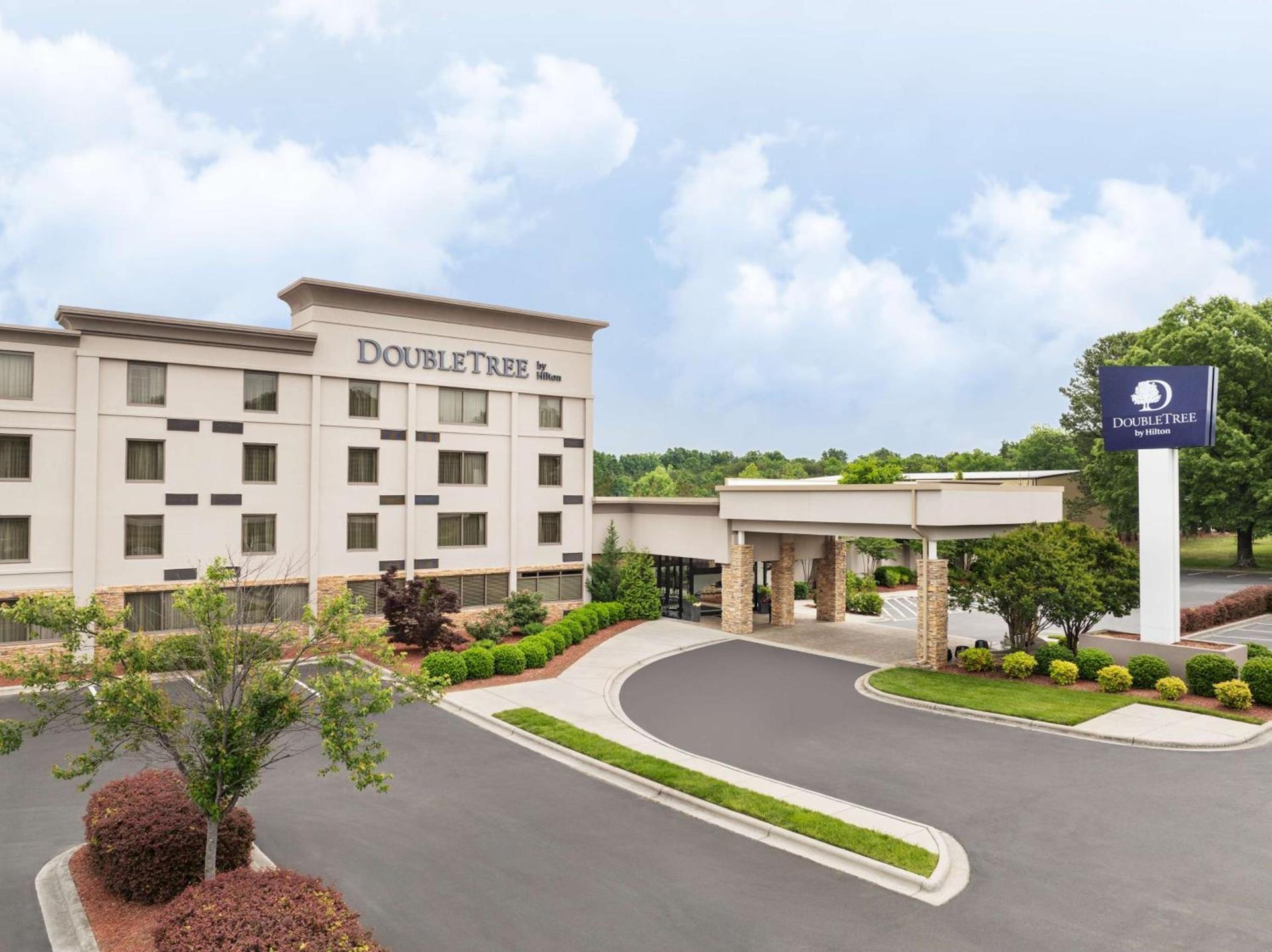 Doubletree By Hilton Greensboro Airport — hotel in Greensboro