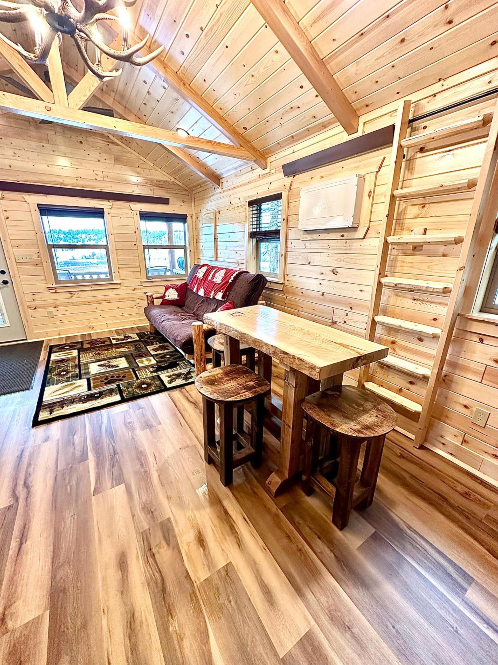 The Lodge at Devils Tower photo 13