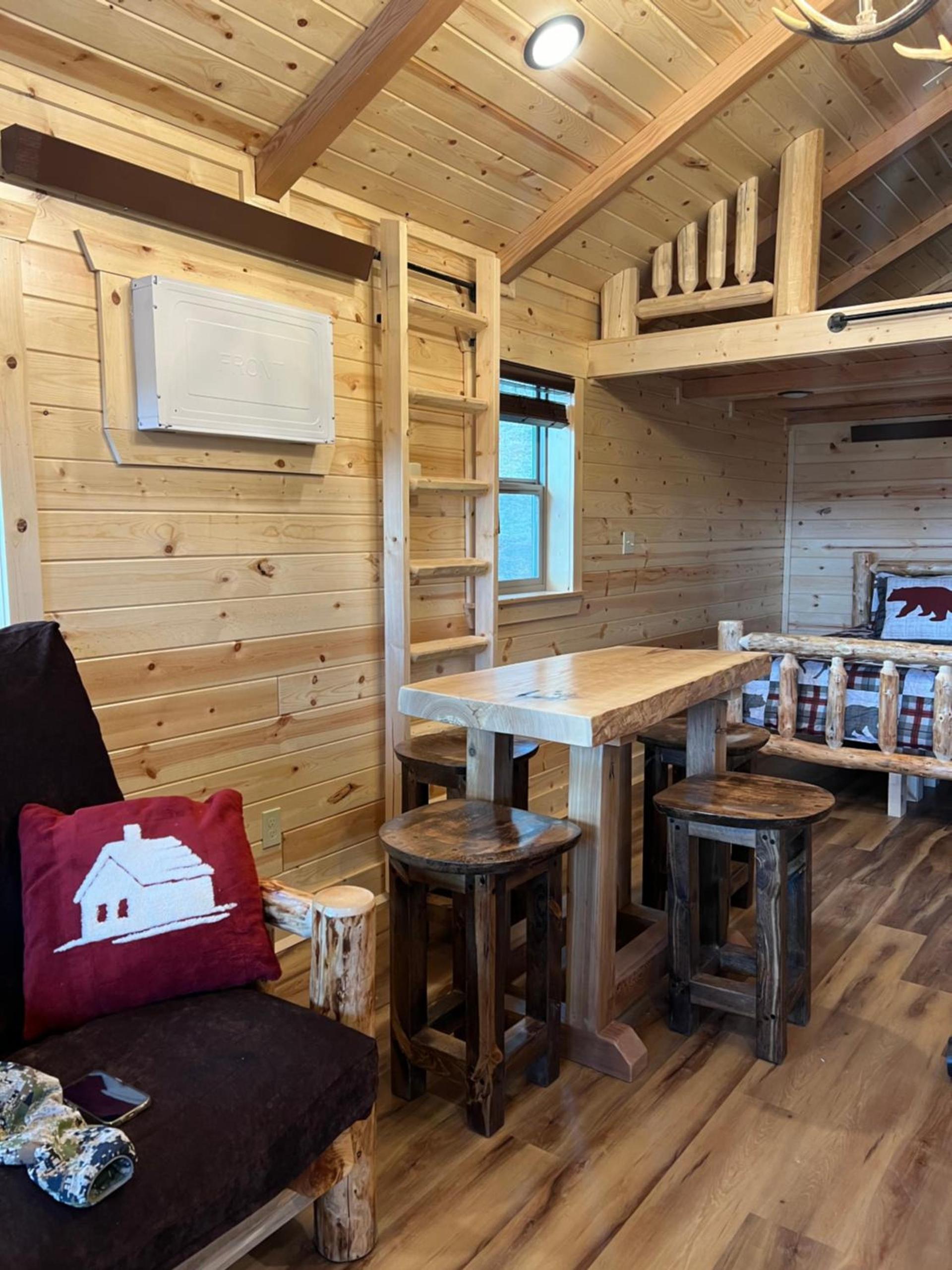 The Lodge at Devils Tower photo 12