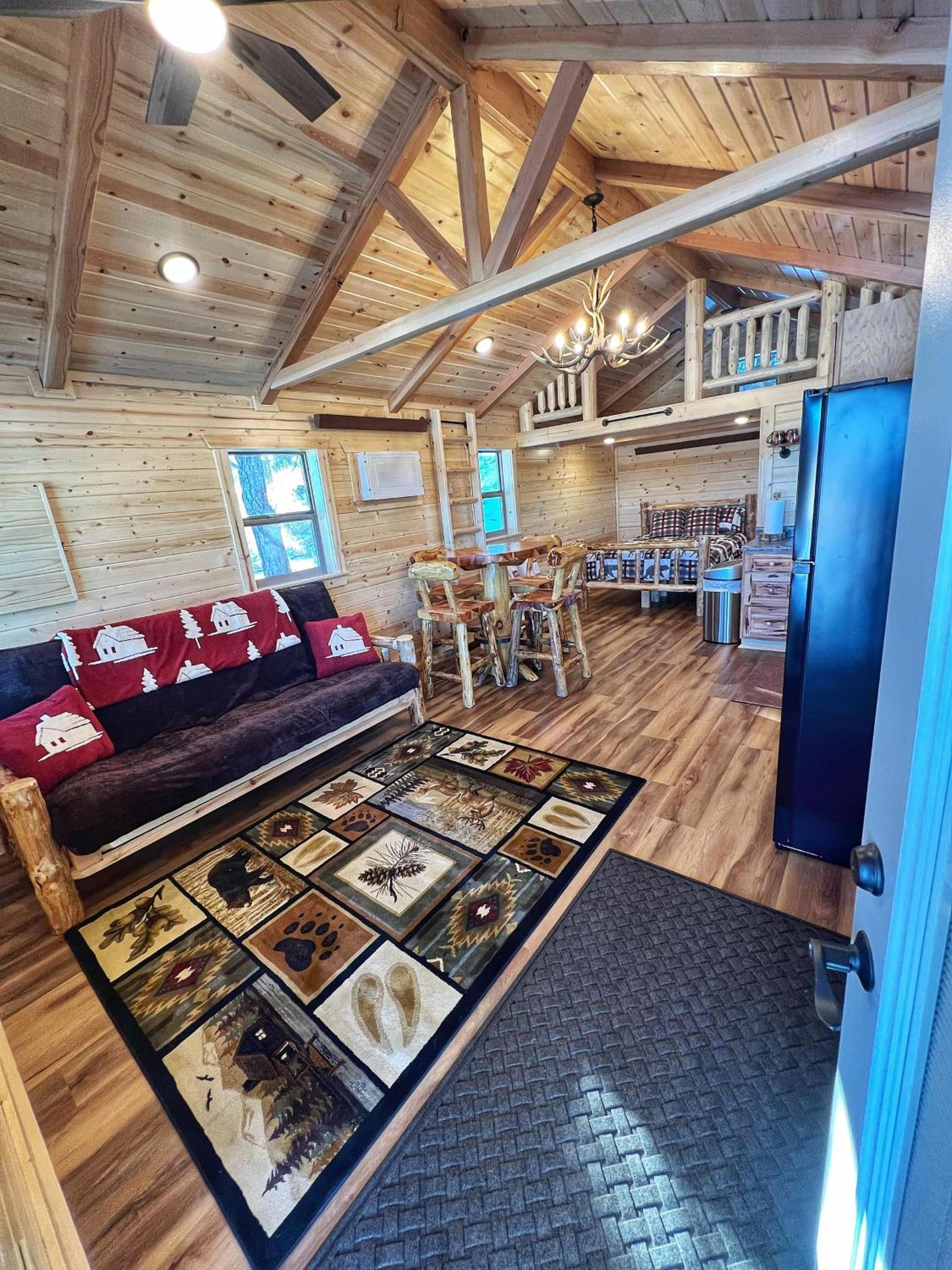 The Lodge at Devils Tower photo 46