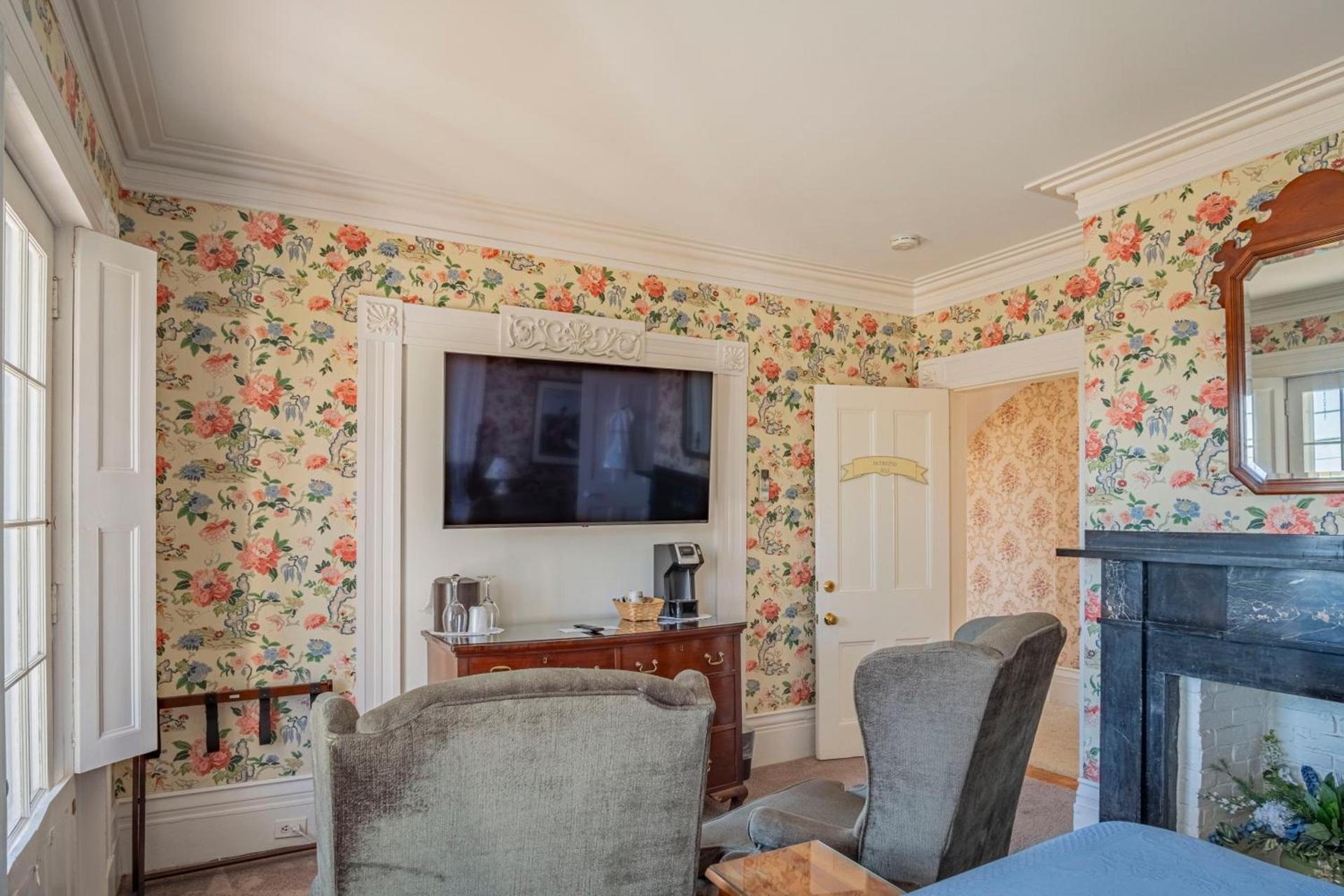Yankee Clipper Inn photo 7