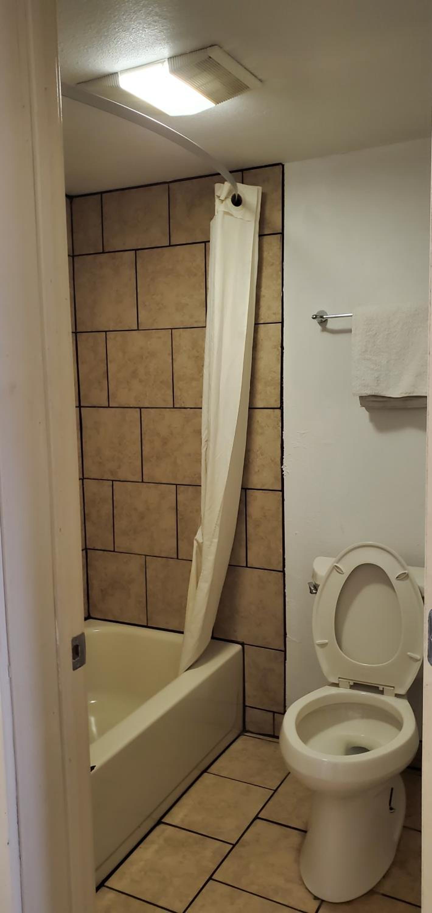 Super 8 by Wyndham City of Moore photo 27
