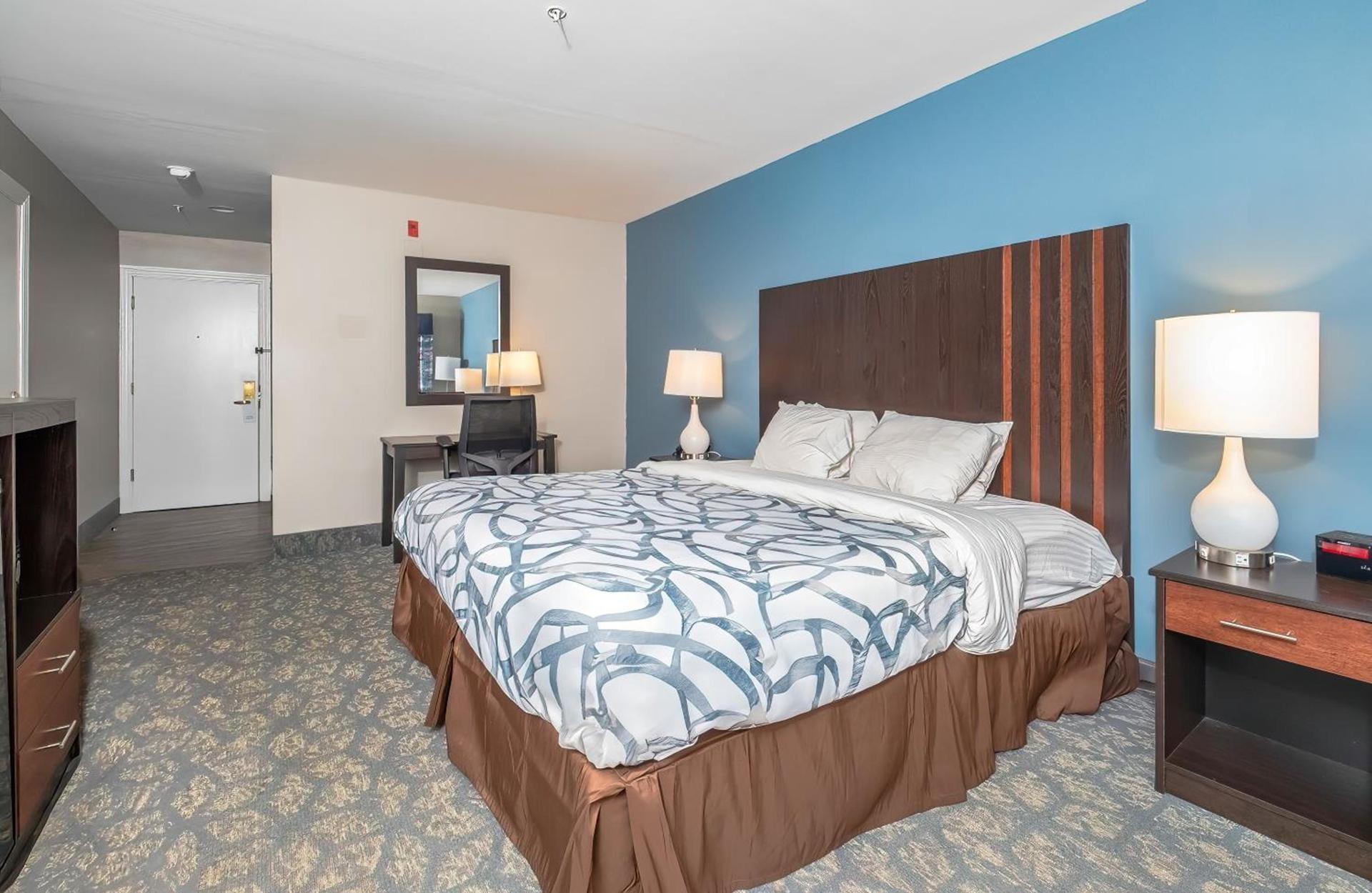 Spark By Hilton Freeport photo 45