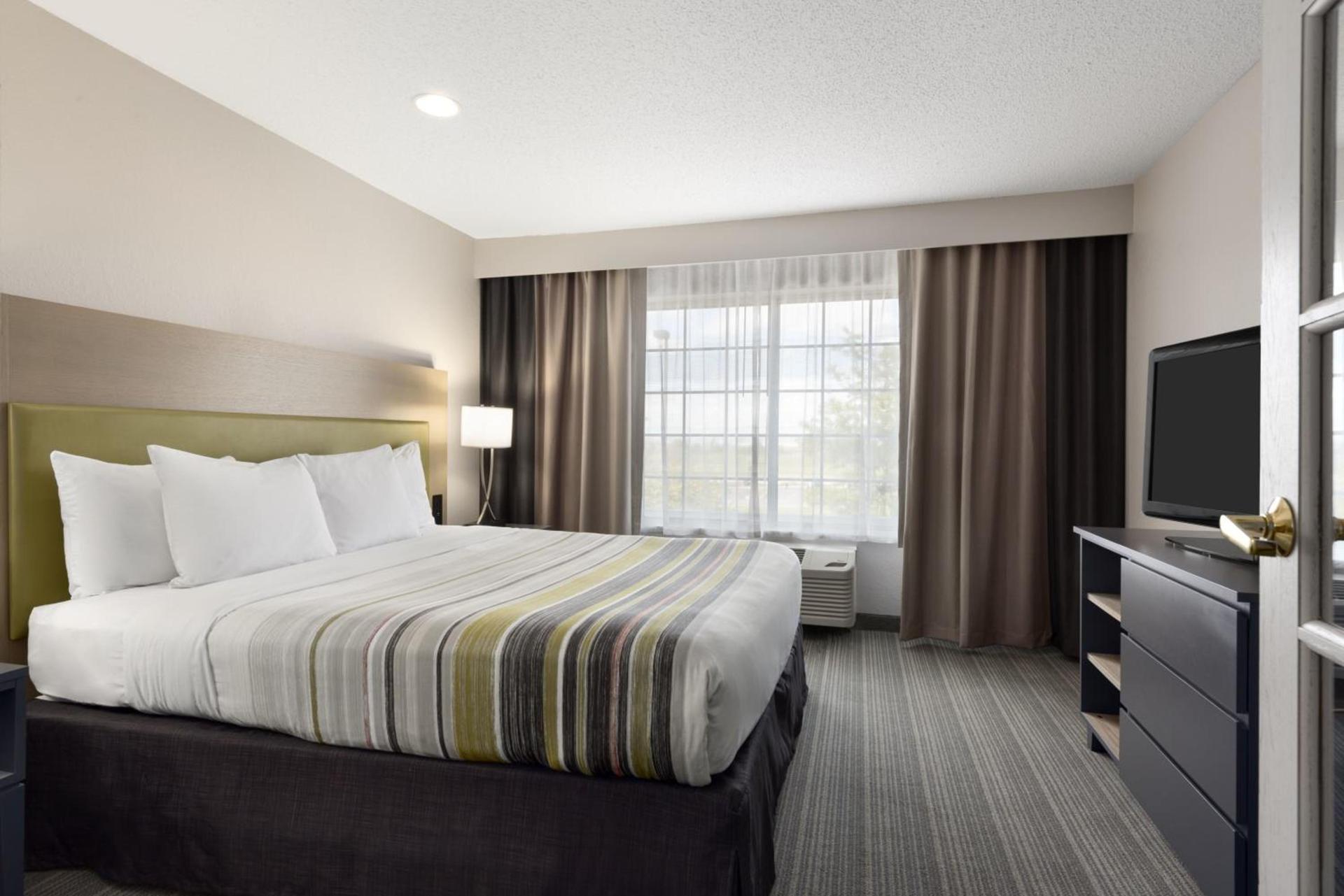 Country Inn & Suites by Radisson, Romeoville - Bolingbrook photo 27