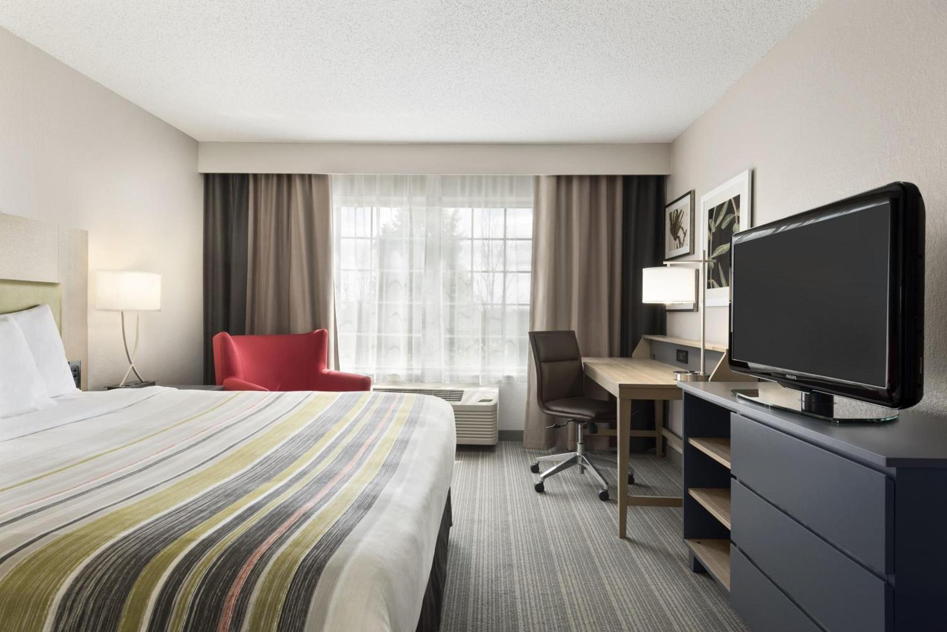 Country Inn & Suites by Radisson, Romeoville - Bolingbrook photo 14