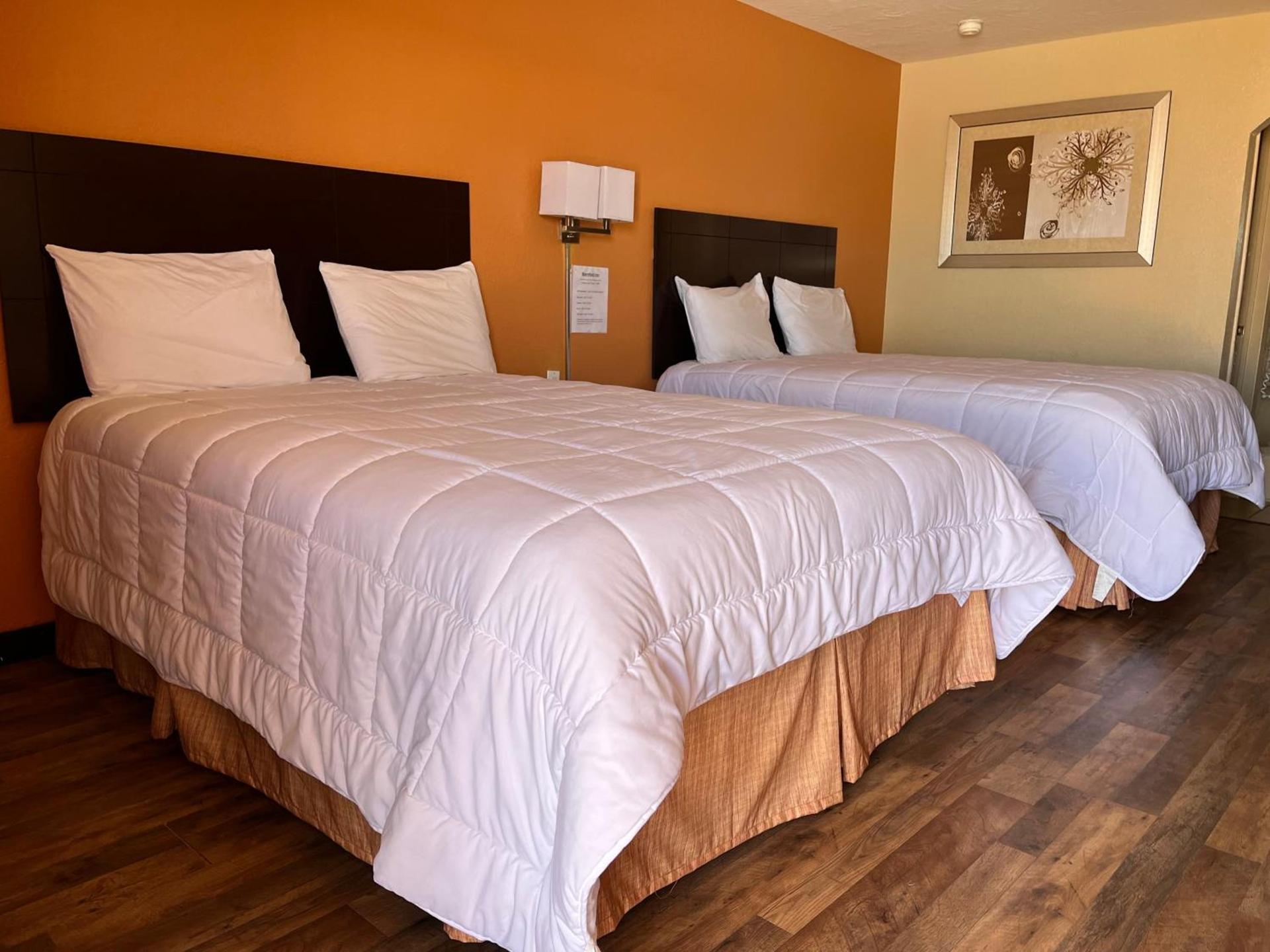 Stamford INN photo 15