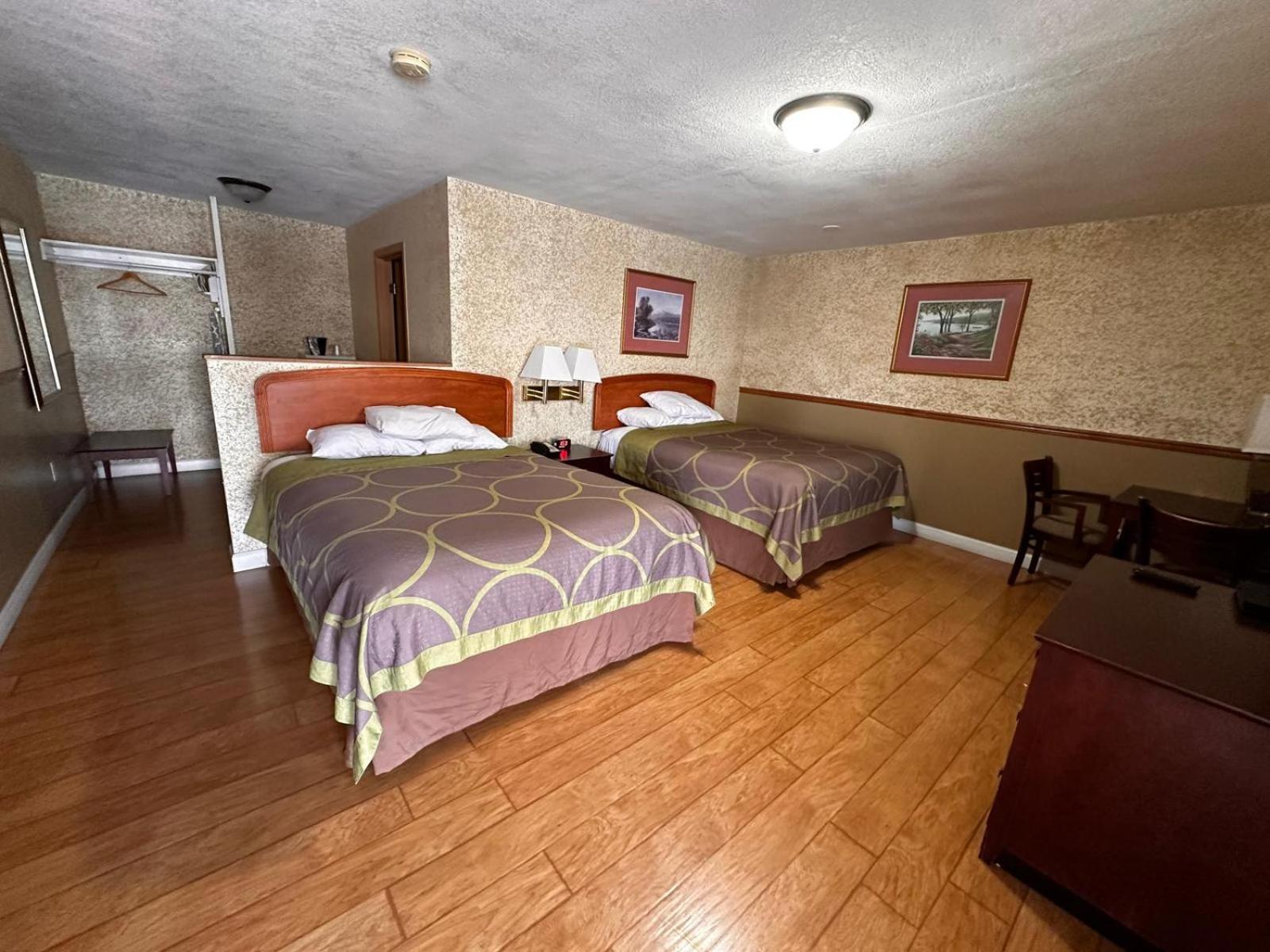 budget inn photo 1