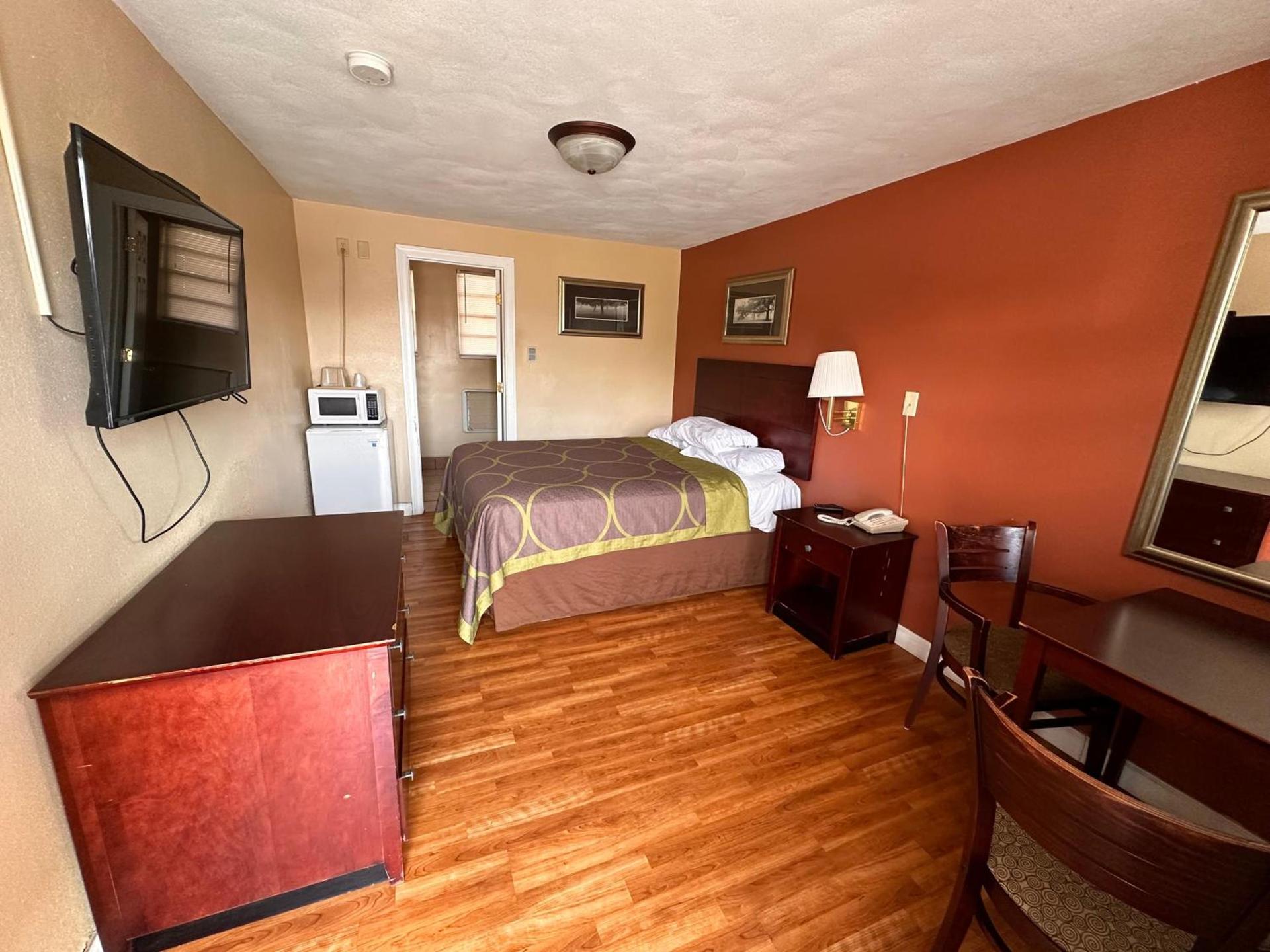 budget inn photo 8