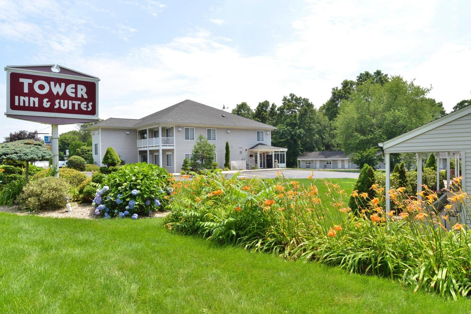 Tower Inn and Suites of Guilford / Madison photo 3