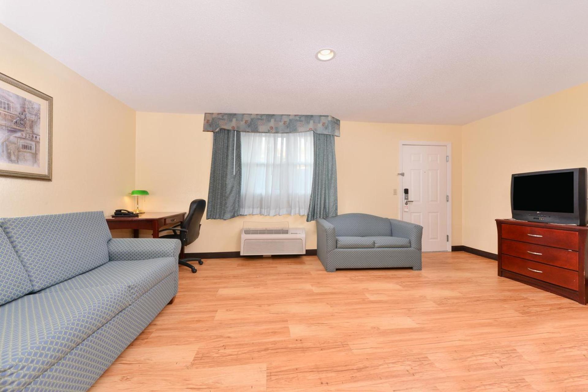 Tower Inn and Suites of Guilford / Madison photo 12