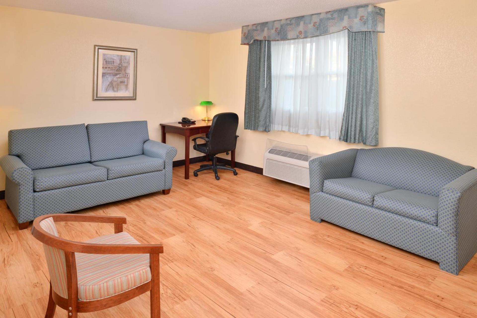 Tower Inn and Suites of Guilford / Madison photo 16