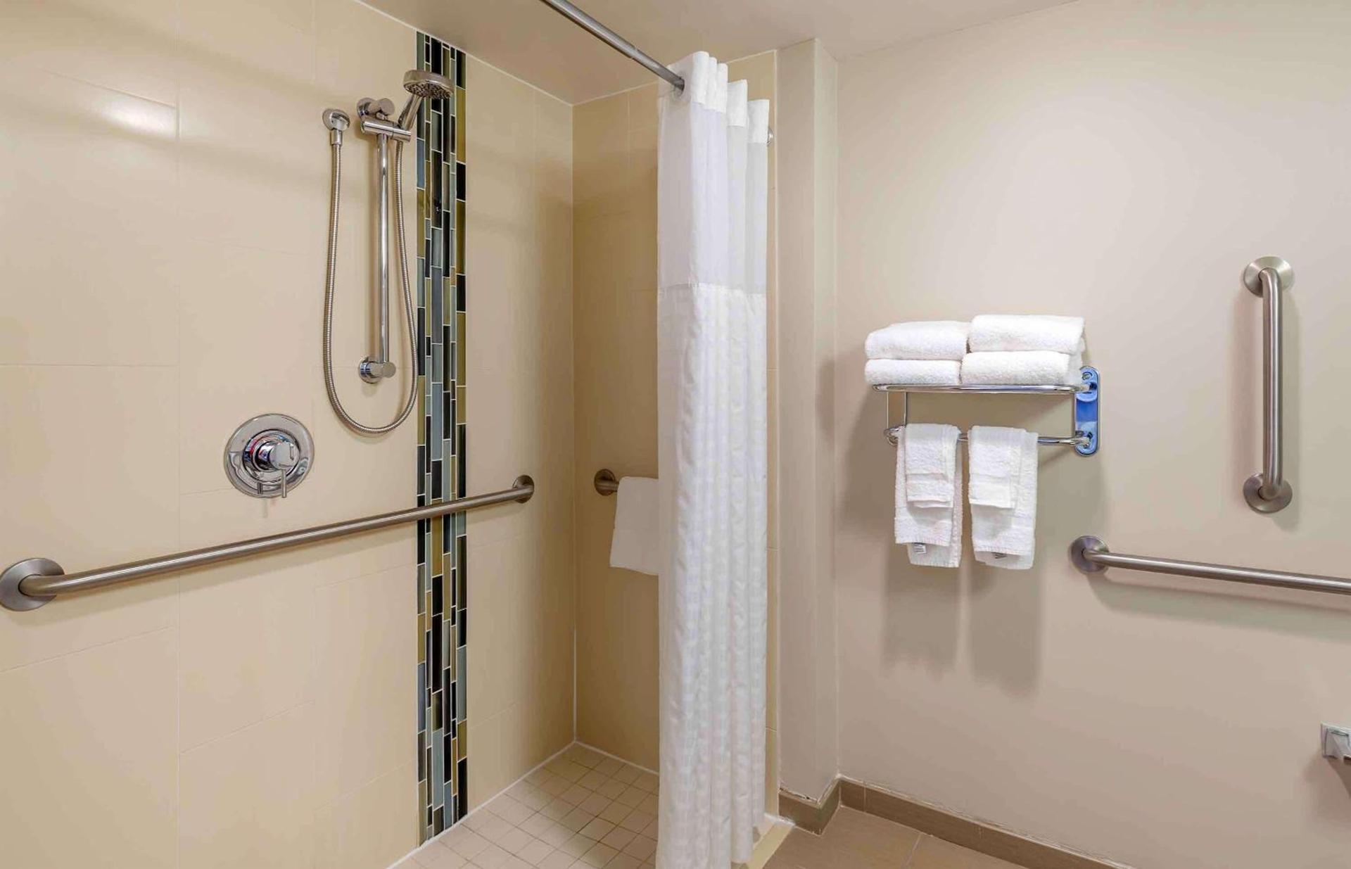 Extended Stay America Premier Suites - Cleveland - Independence photo 16