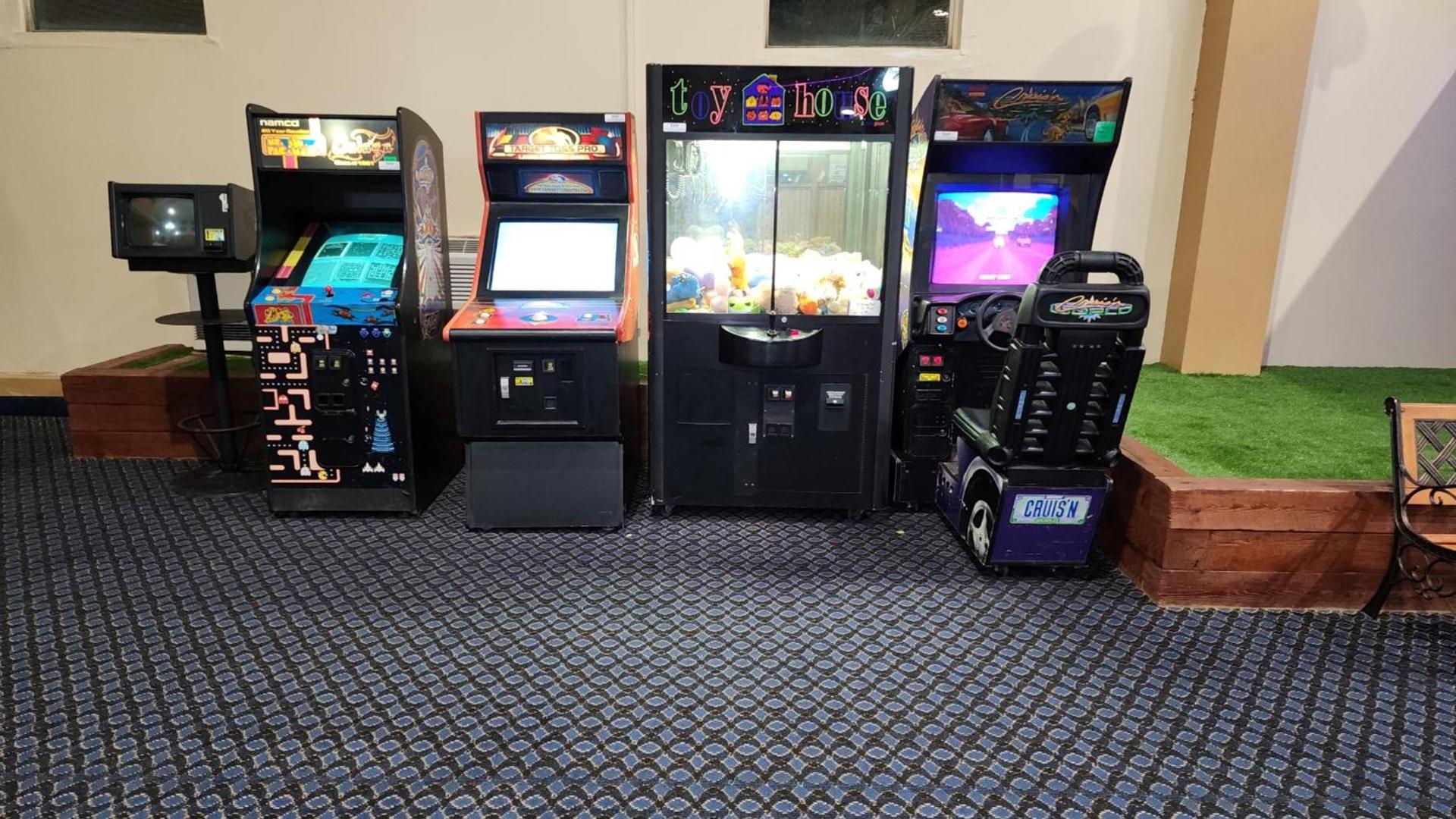 Katahdin Inn & Suites photo 61