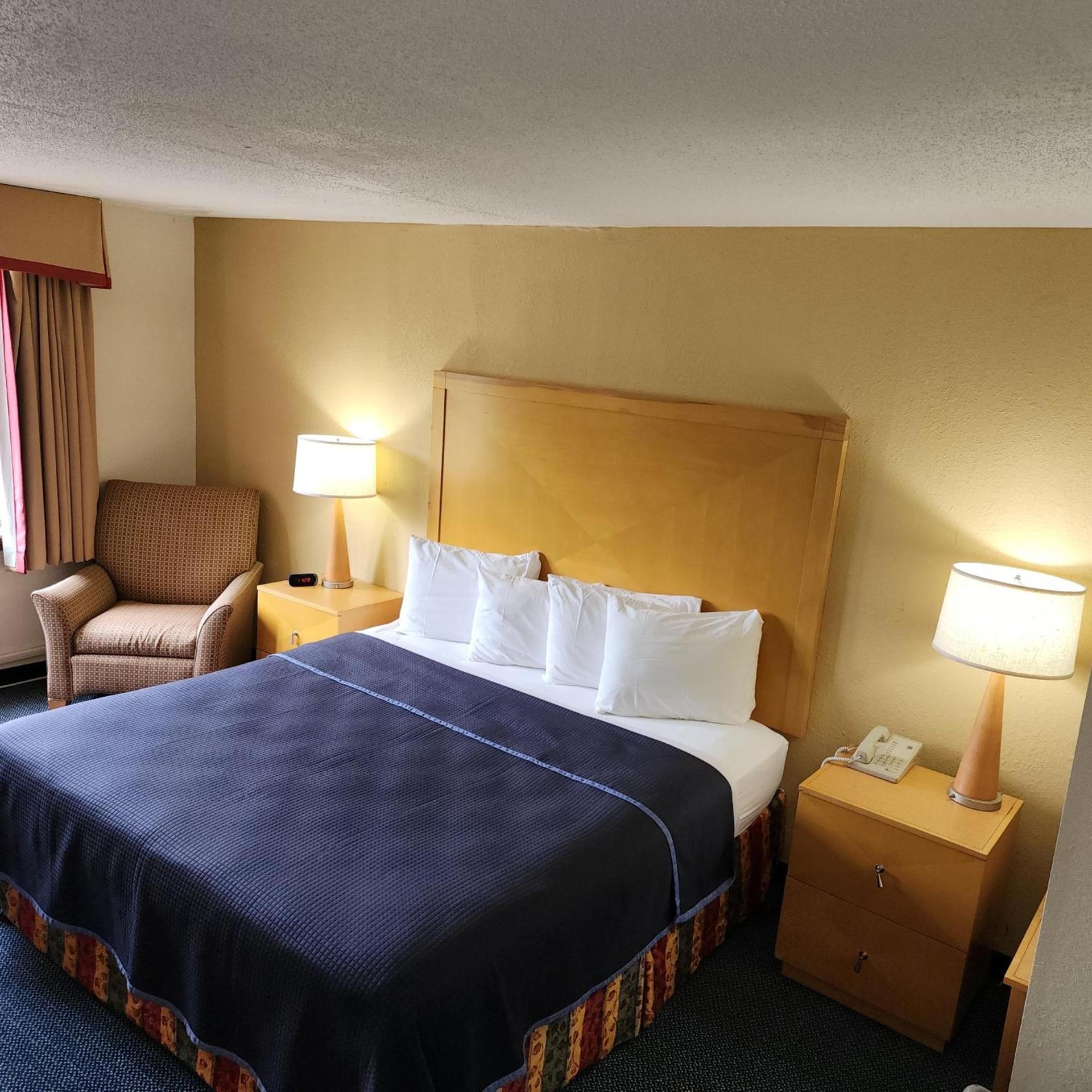 Katahdin Inn & Suites photo 65