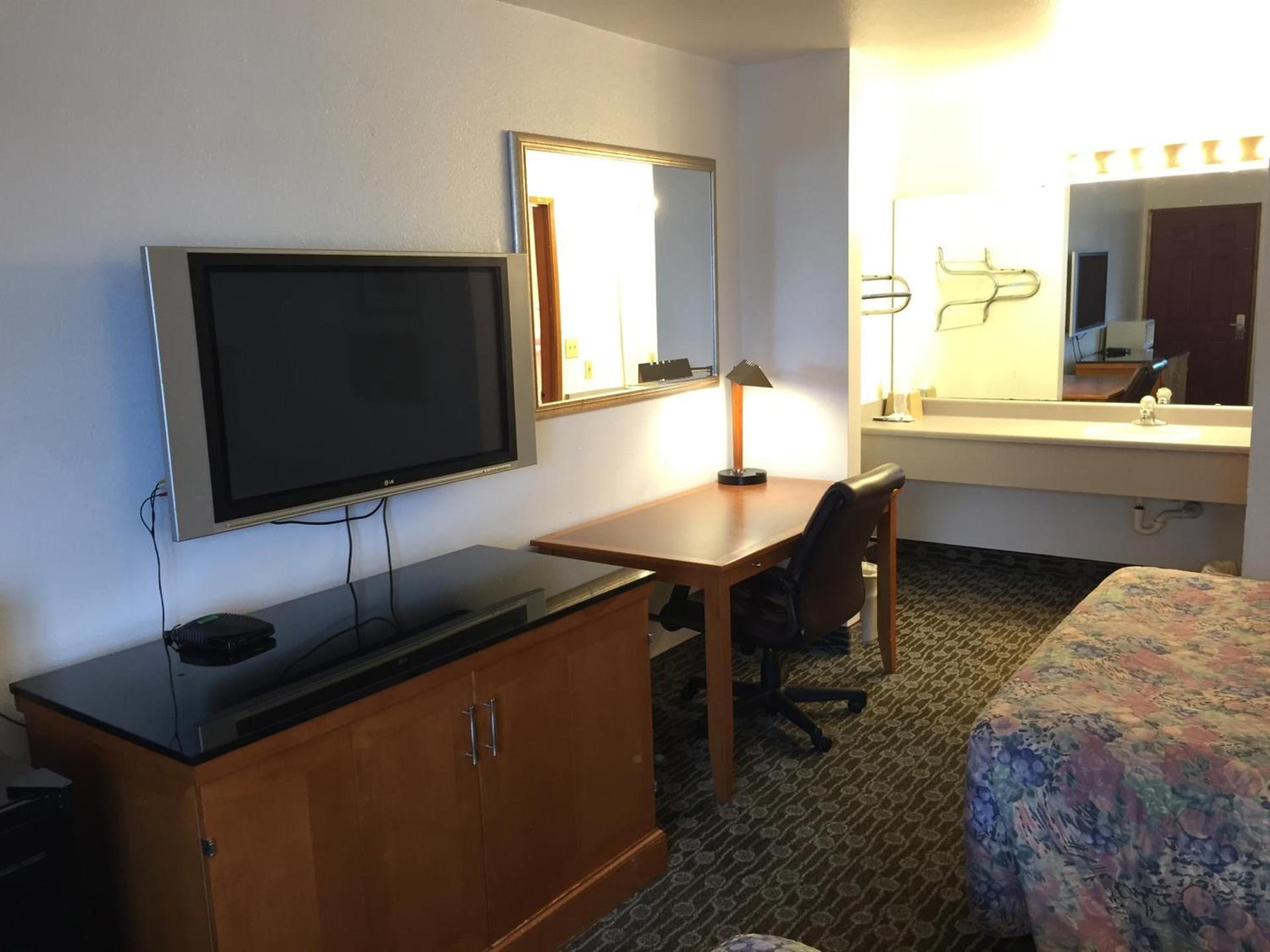 Sunshine Motel photo 32