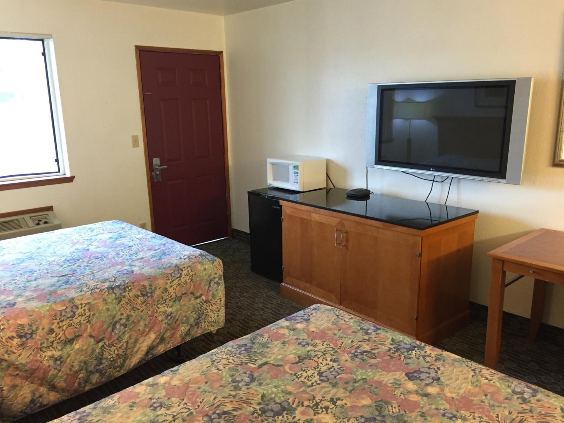 Sunshine Motel photo 21