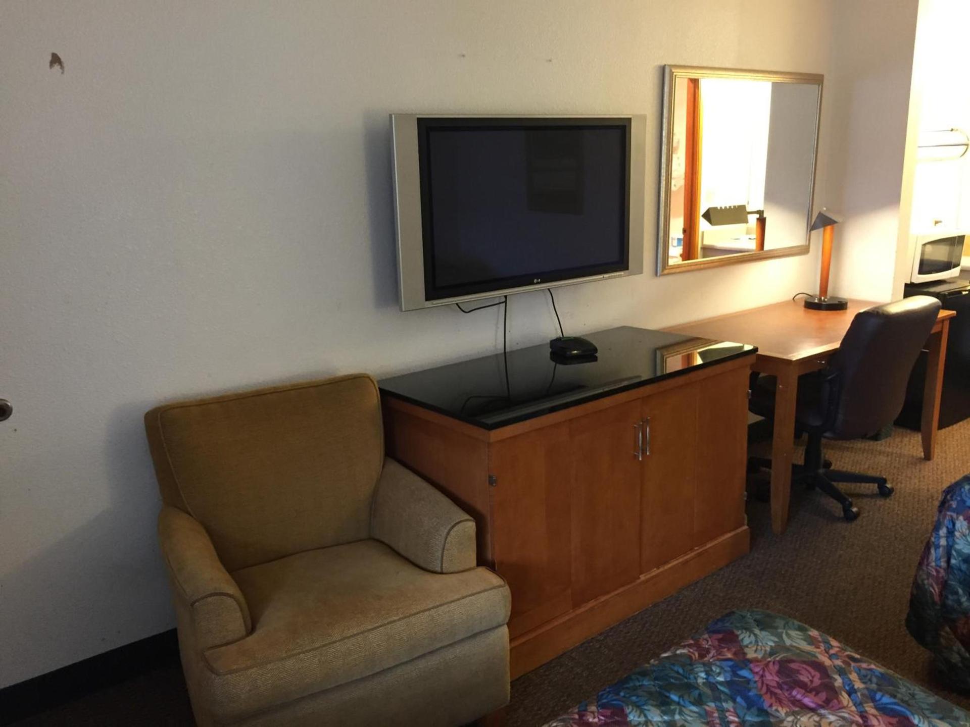 Sunshine Motel photo 37