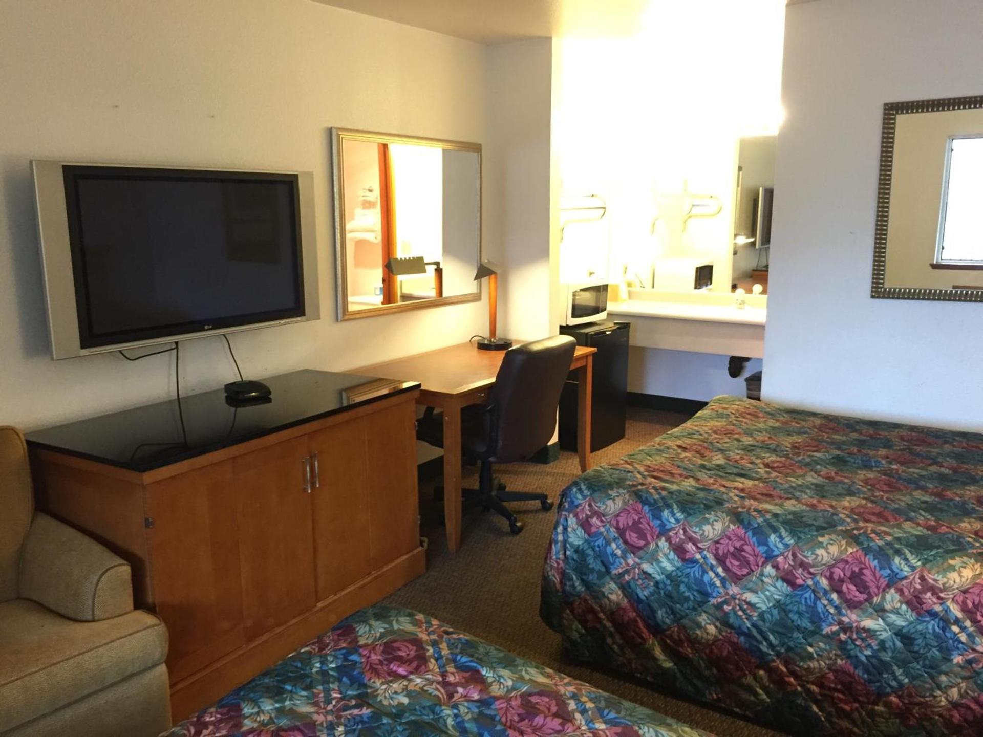 Sunshine Motel photo 40