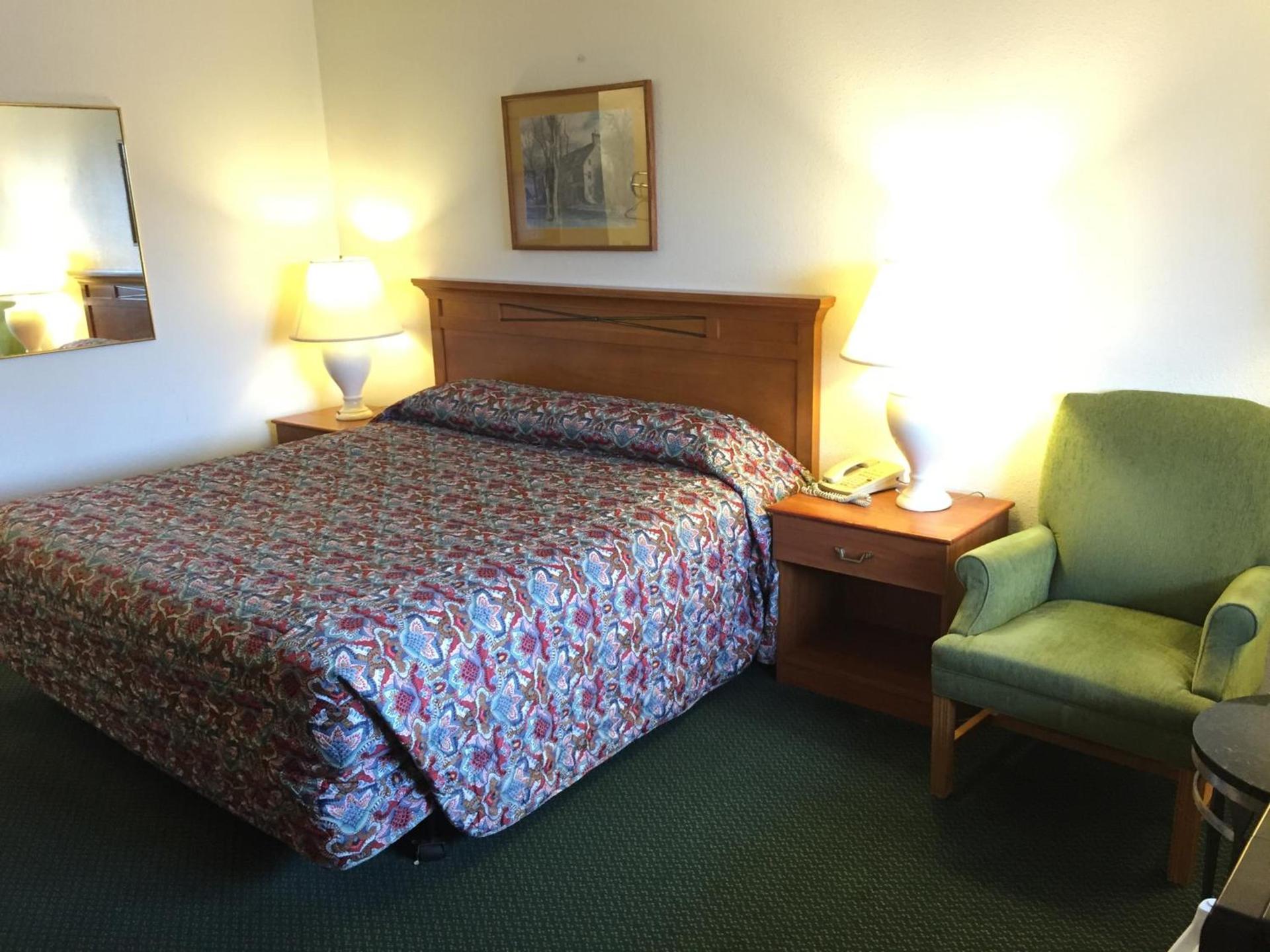 Sunshine Motel photo 16