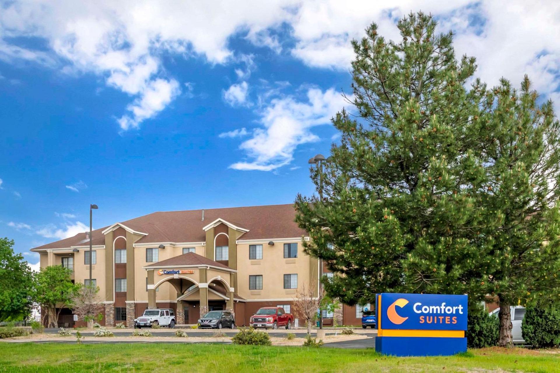 Comfort Suites Castle Rock - Denver South photo 2