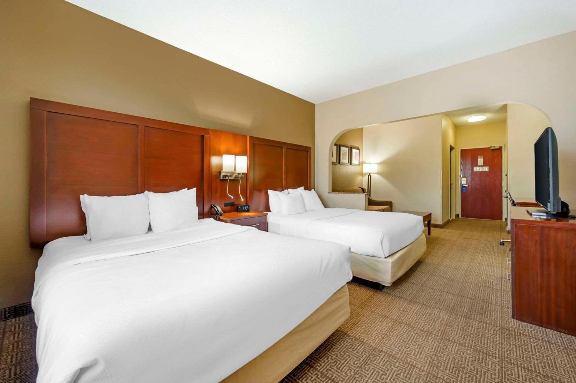 Comfort Suites Castle Rock - Denver South photo 10