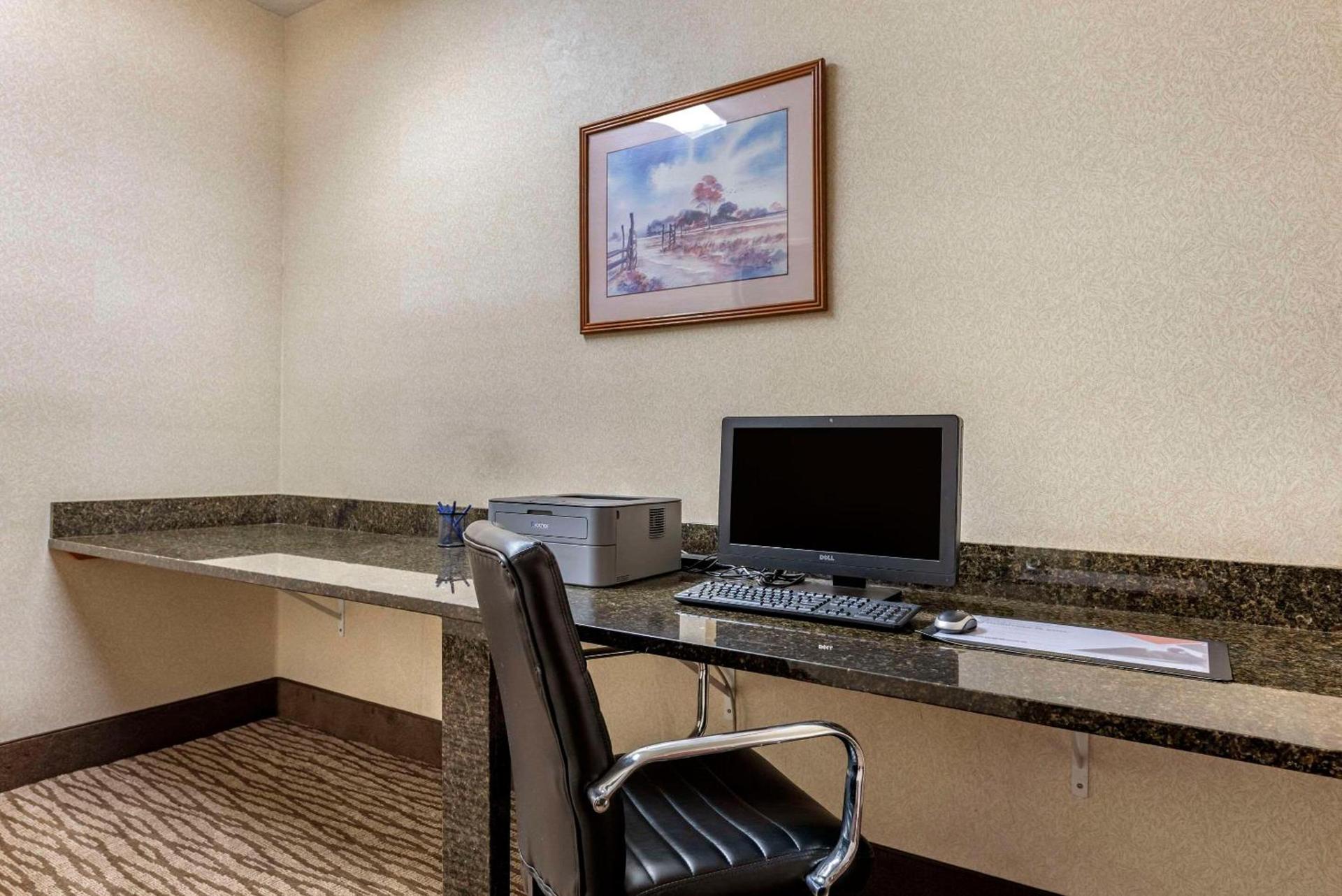 Comfort Suites Castle Rock - Denver South photo 34