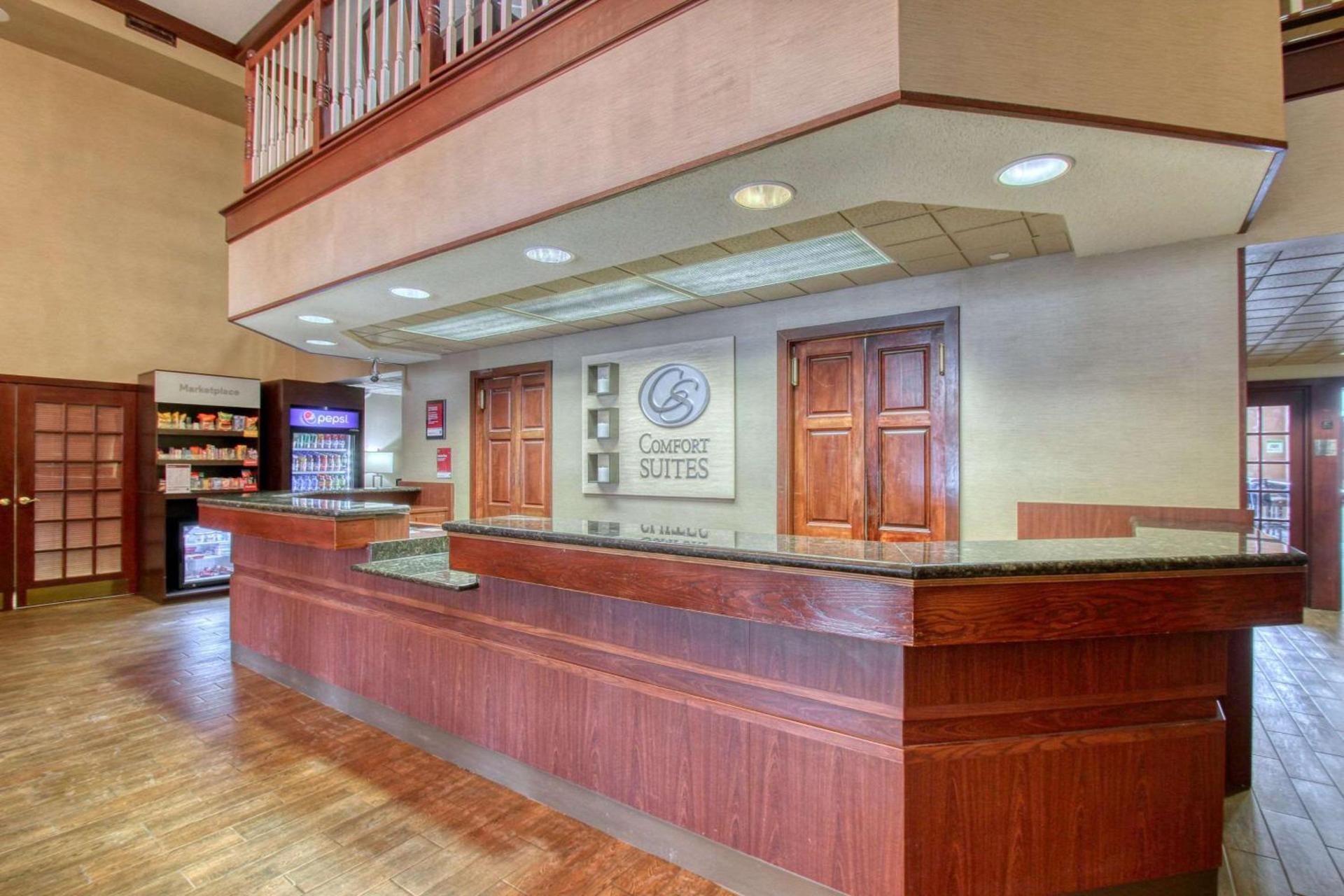 Comfort Suites Madison West - Middleton photo 4