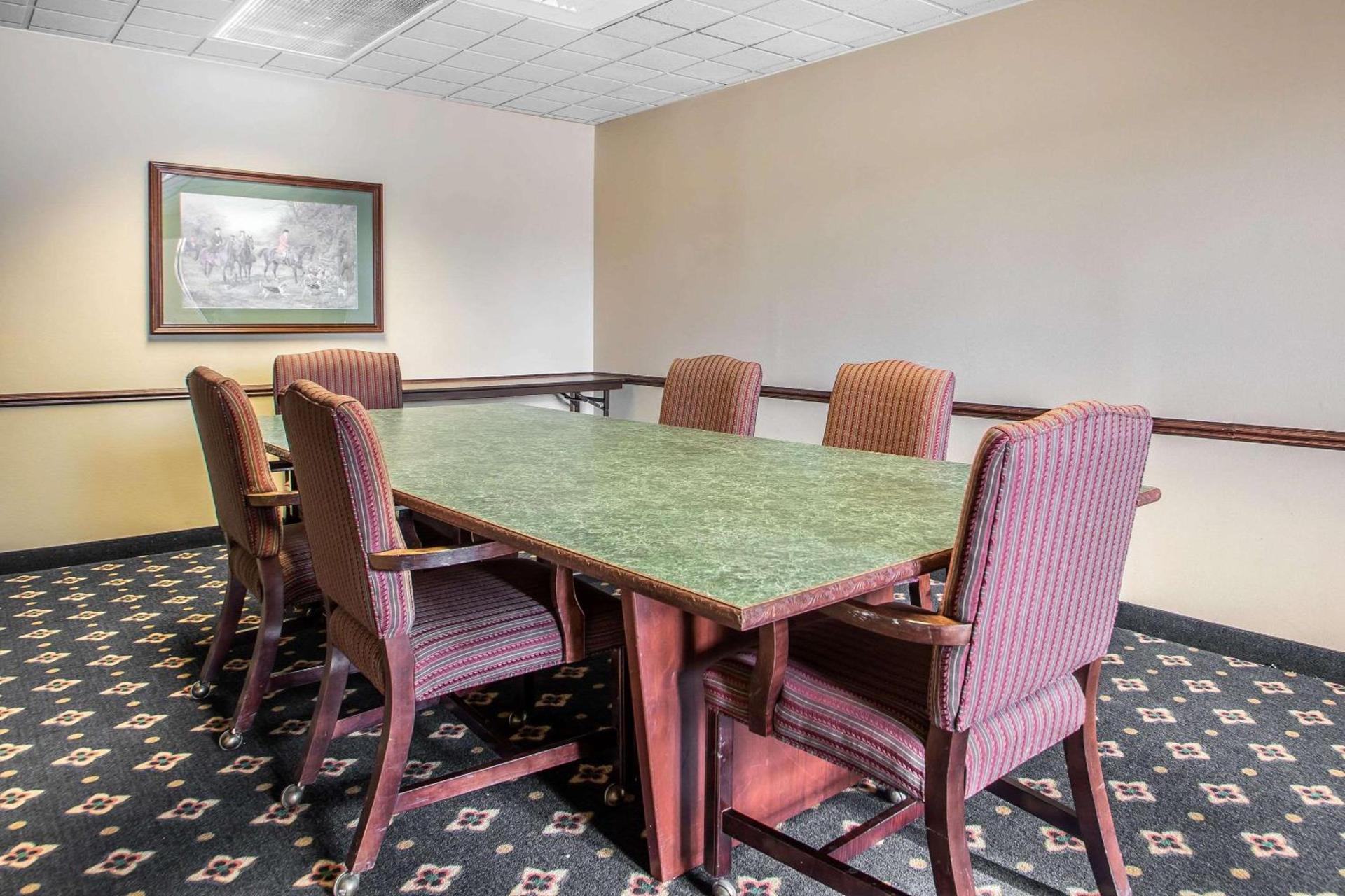 Comfort Suites Madison West - Middleton photo 52