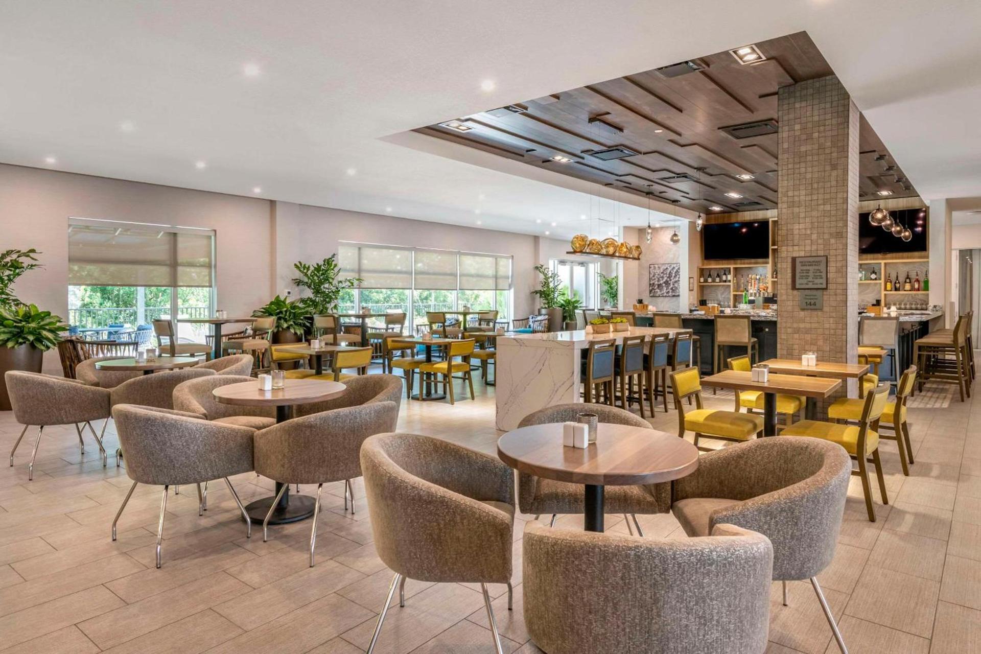 Cambria Hotel Orlando Airport photo 54