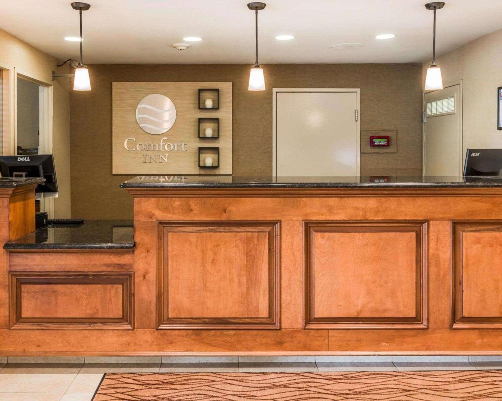 Wingate by Wyndham Utica photo 6